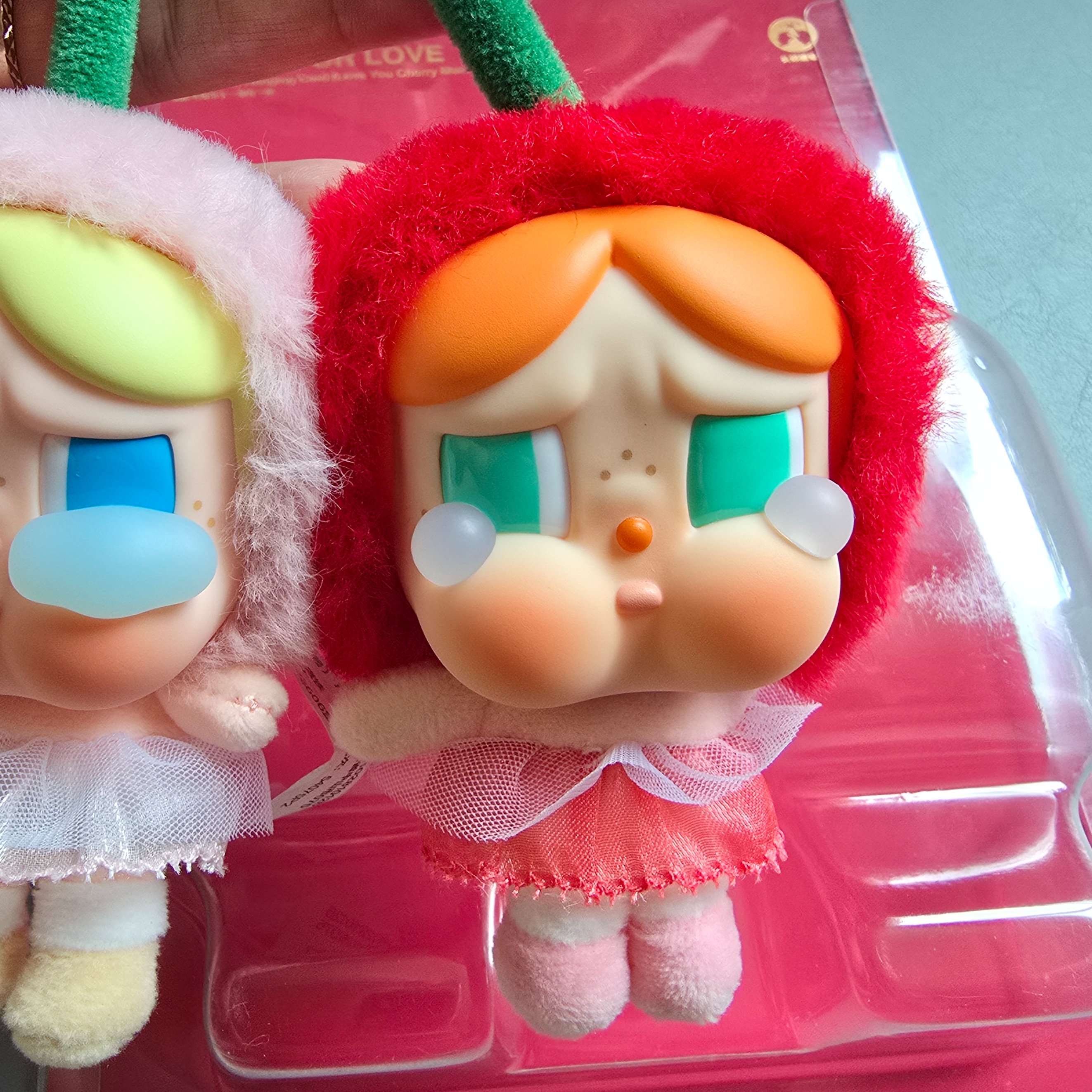 Pop Mart Crybaby Crying For Love Series Vinyl Plush 착용 스타일 - 4