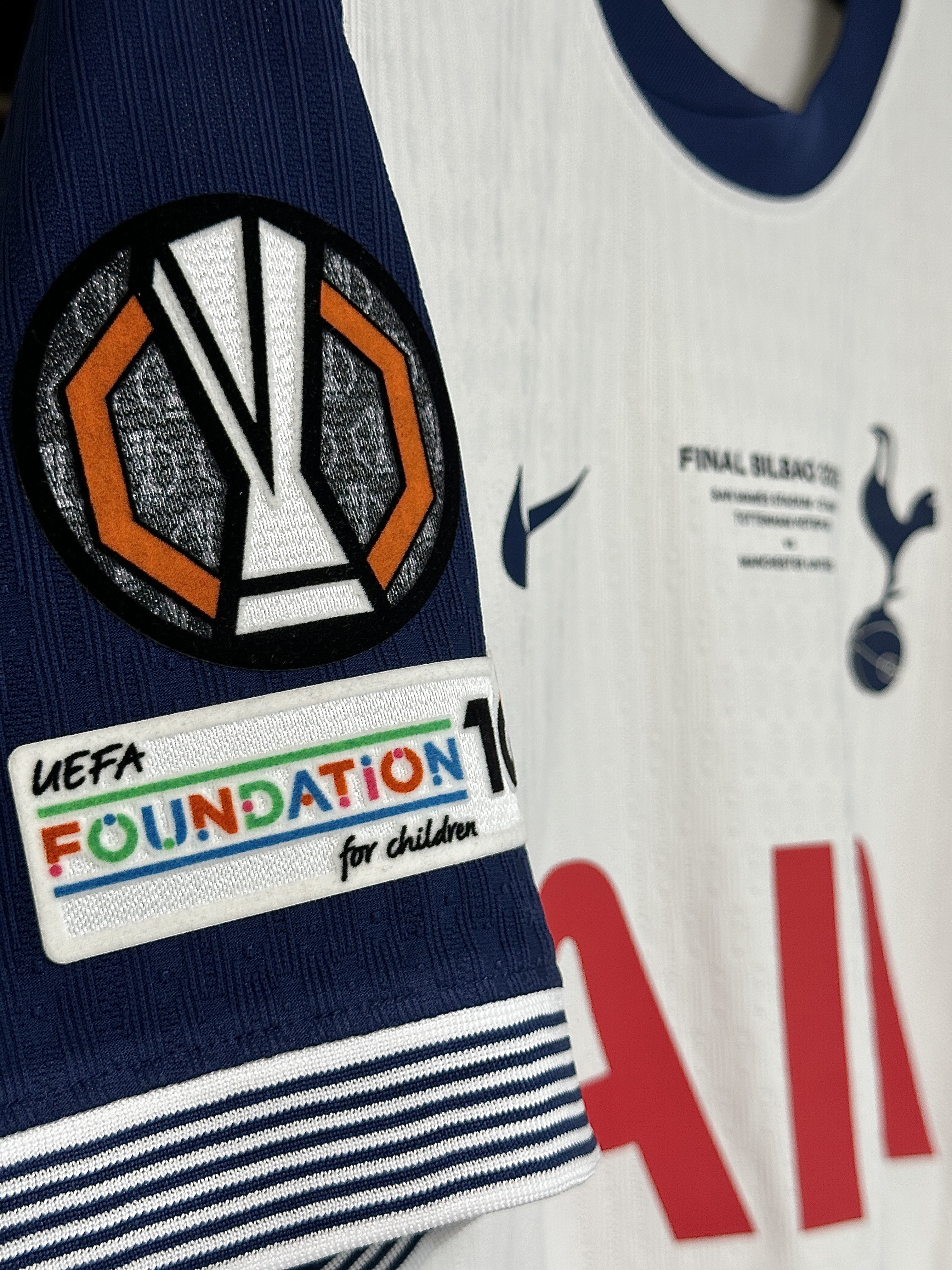 Nike Tottenham Hotspur 2024/25 Dri-Fit ADV Match Home Authentic Jersey White (Non Marking Ver.), Nike Tottenham Hotspur 2024/25 Dri-Fit Stadium Home Jersey White (Non Marking Ver.) 착용 스타일 - 3