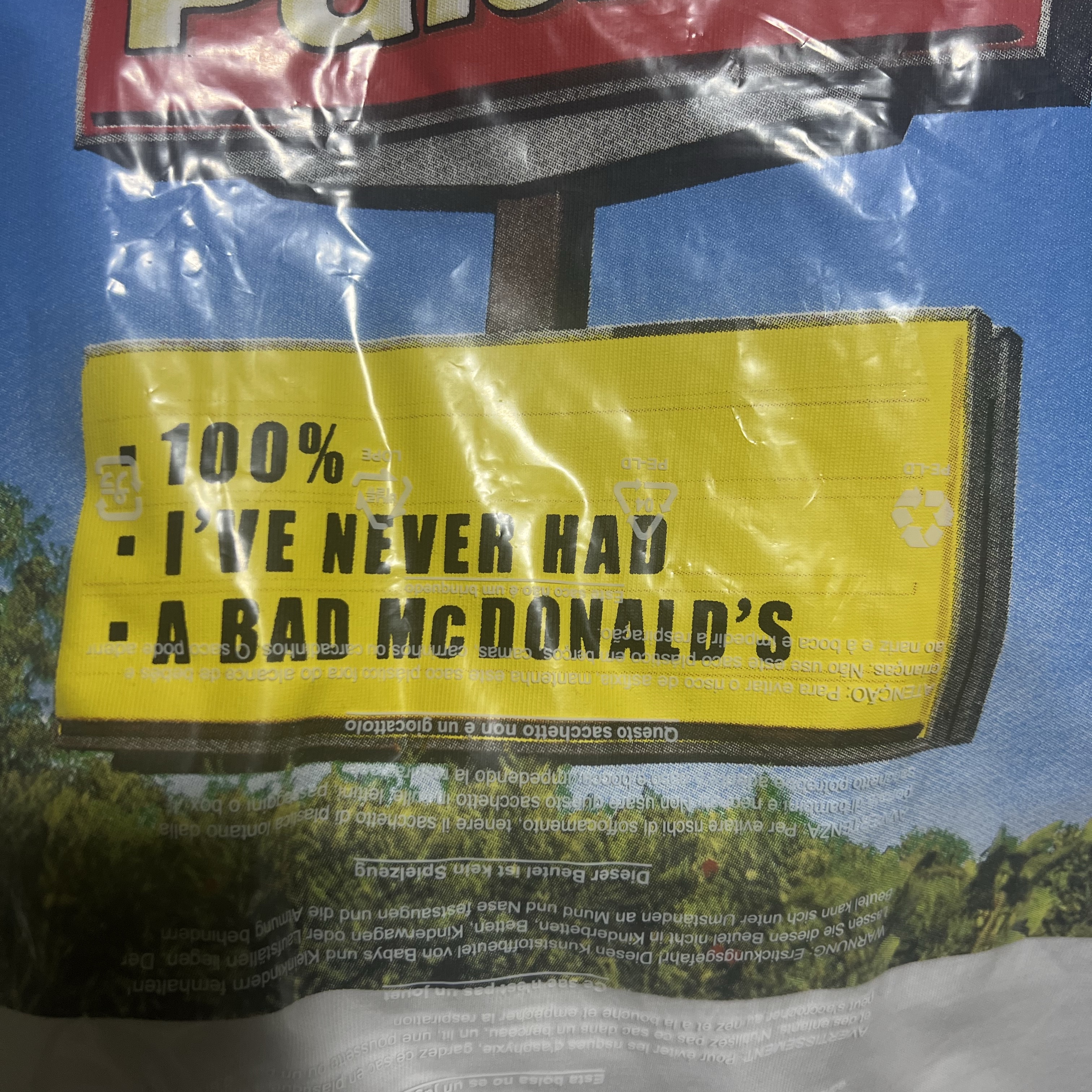 Palace x McDonald's Sign T-Shirt White - 23FW 착용 스타일 - 2