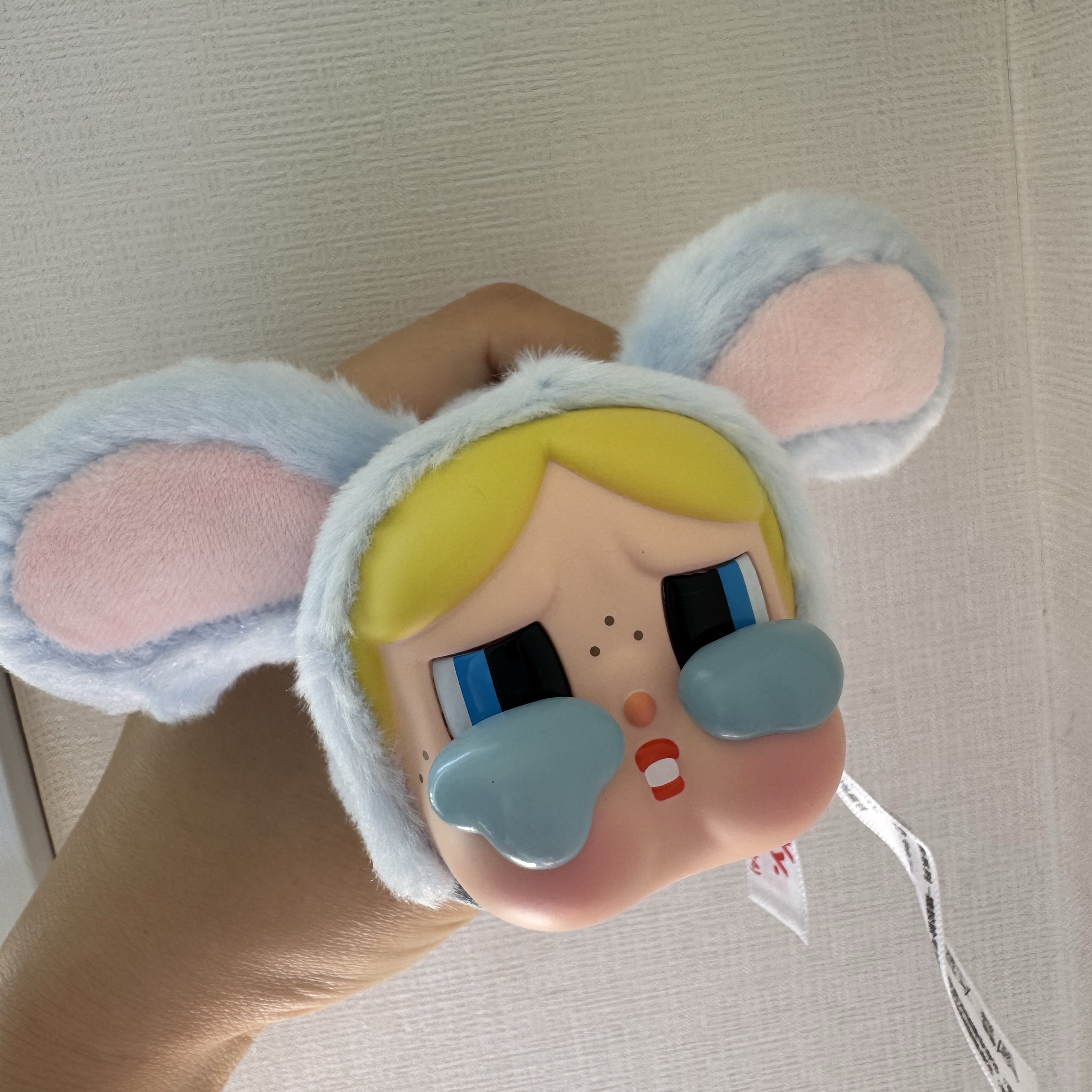 Pop Mart Crybaby x Powerpuff Girls Series Keyring Sealed Case (1 Blind Box) 착용 스타일