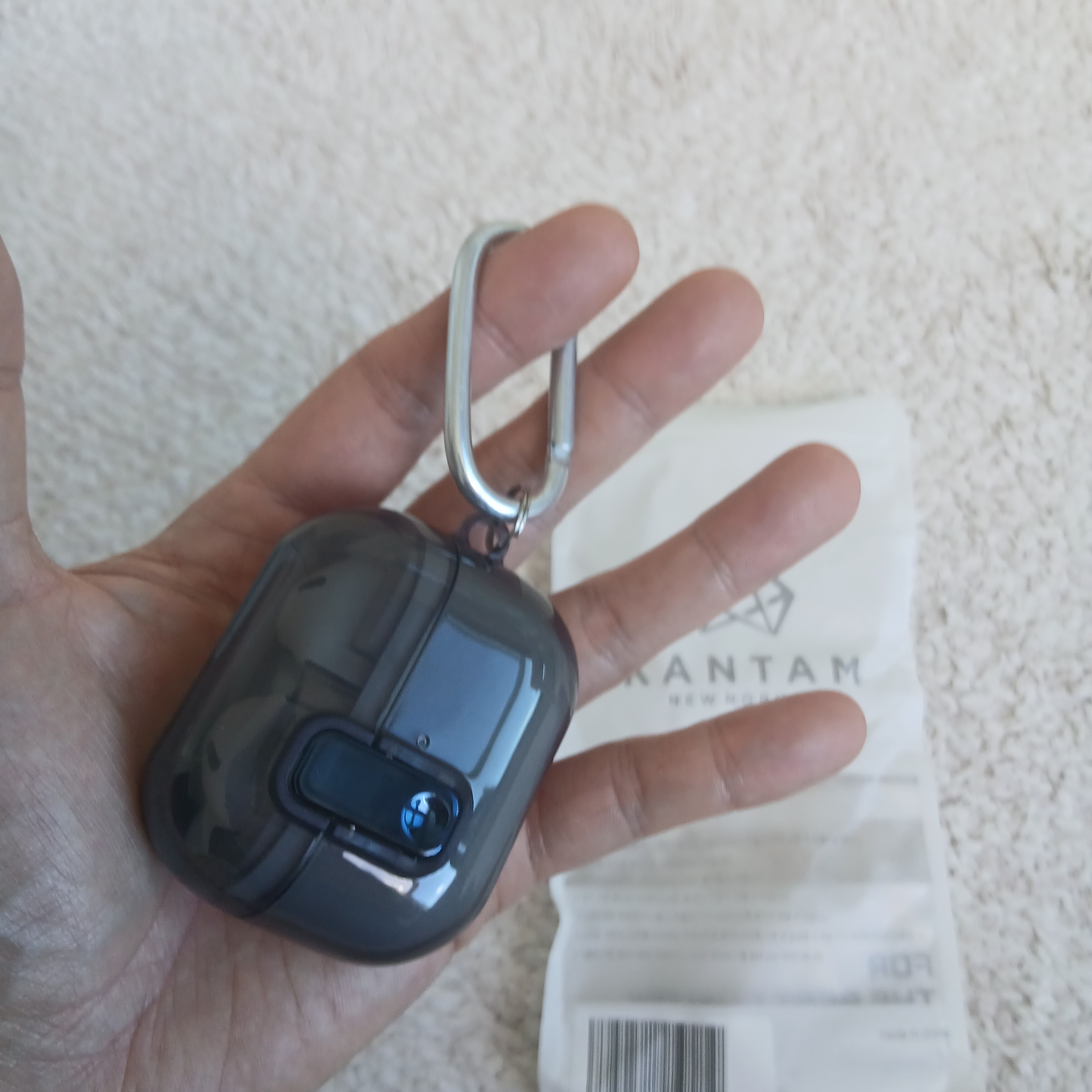 Samsung Galaxy Buds3 White 착용 스타일 - 4