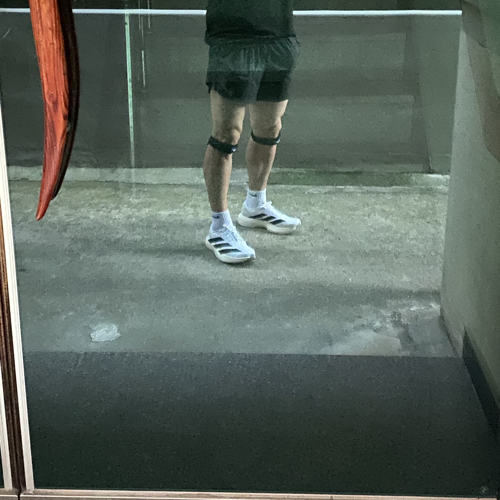 Adidas Adizero EVO SL Cloud White Core Black, Nike Dri-Fit Stride 5 Inch Brief Lined Running Shorts Black - Asia 착용 스타일 - 1