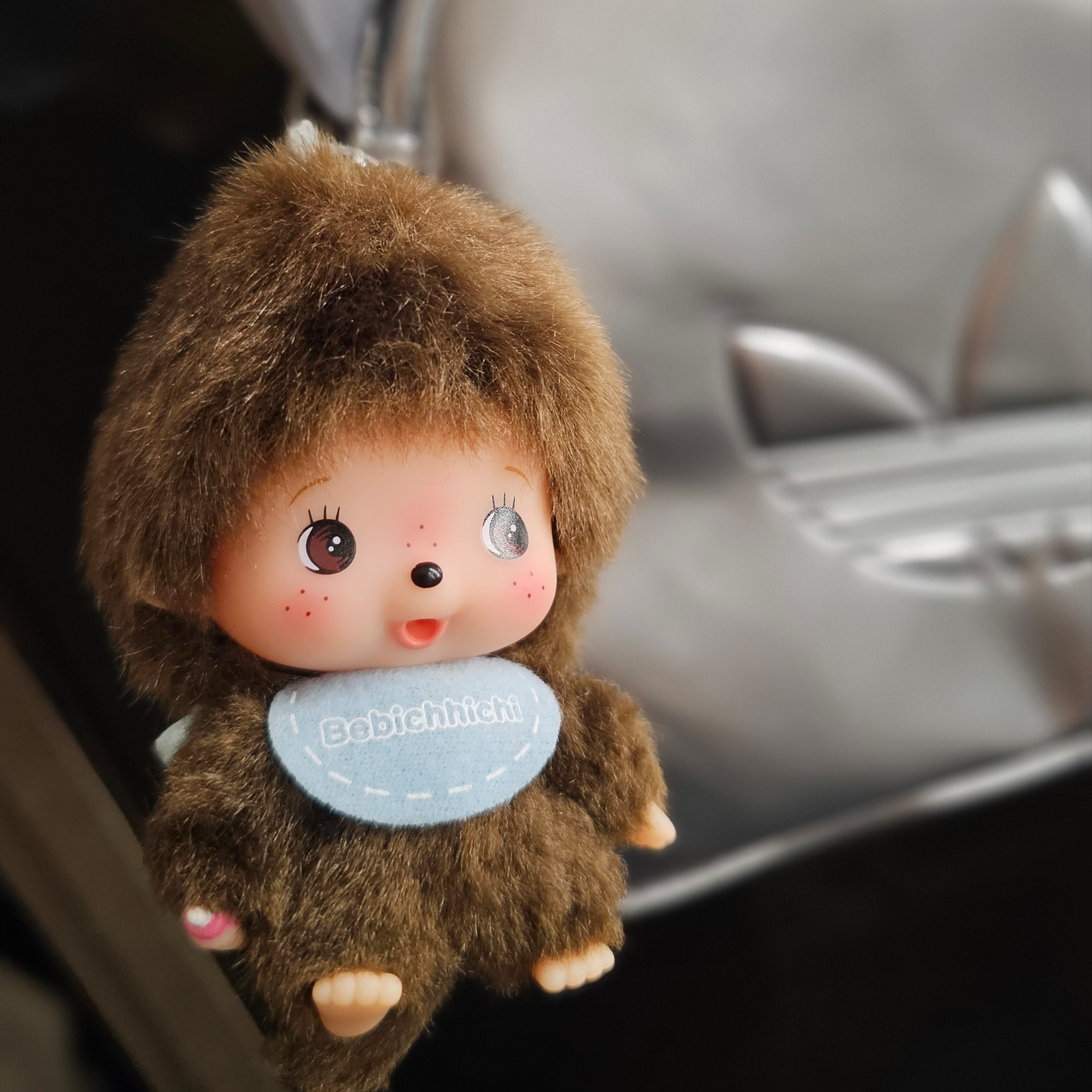 Monchhichi Bebichhichi Bighead SS Boy Key Chain Blue 착용 스타일