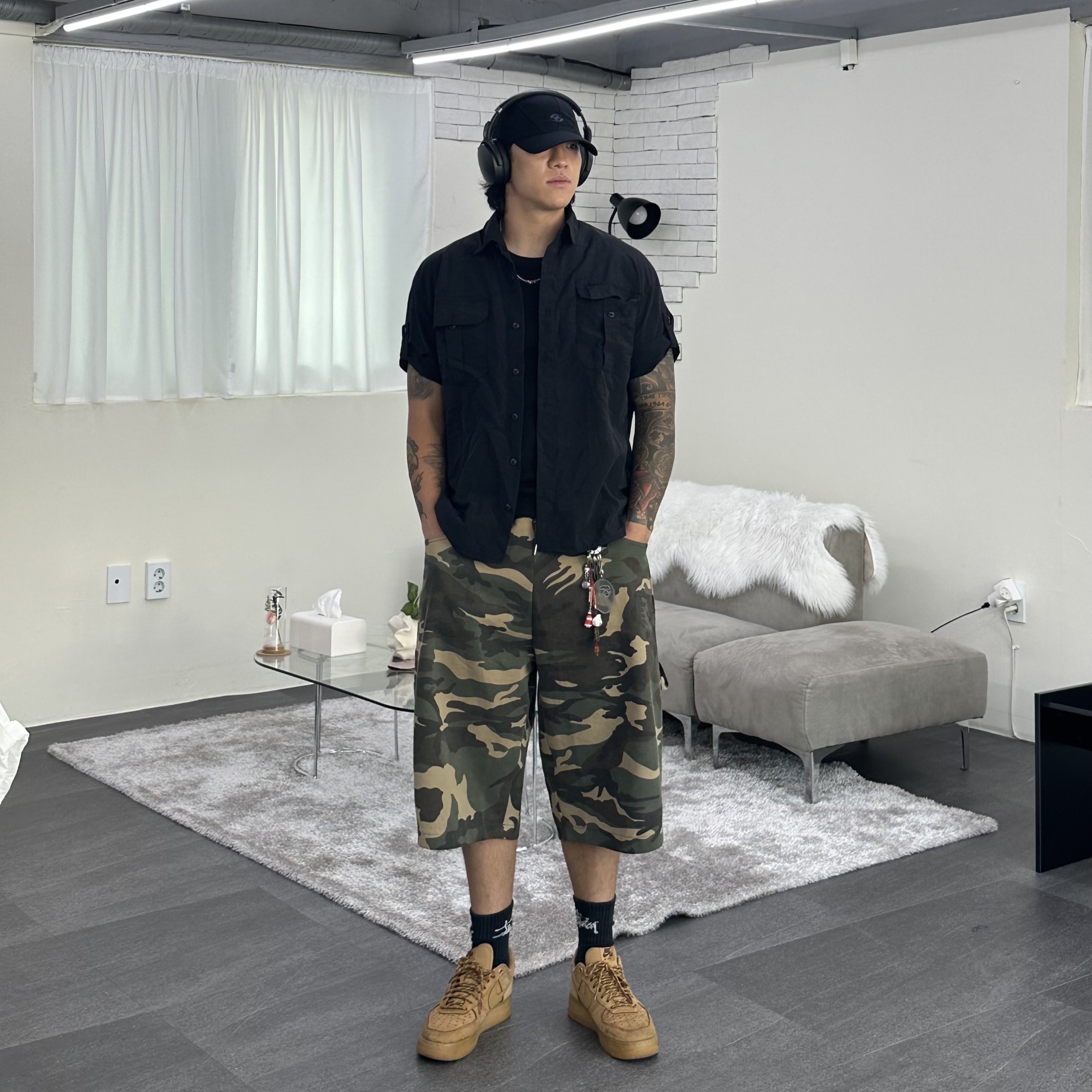 SLOW RECORD HOUSE Carpenter Bermuda Wide Camo Pants Vintage Green, Nike Air Force 1 '07 WB Flax 착용 스타일 - 1
