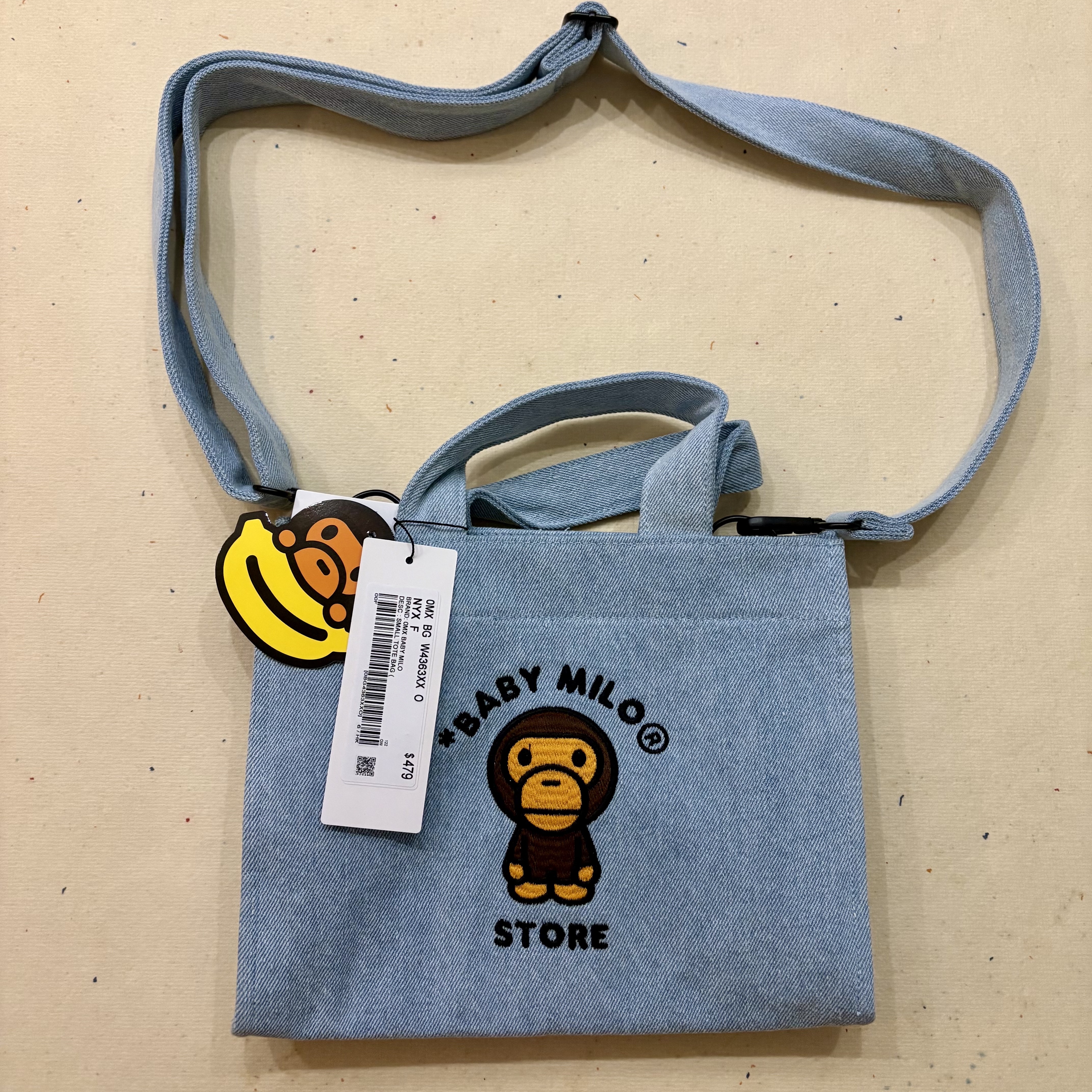 BAPE Baby Milo Denim Small Tote Bag Light Indigo 착용 스타일 - 2