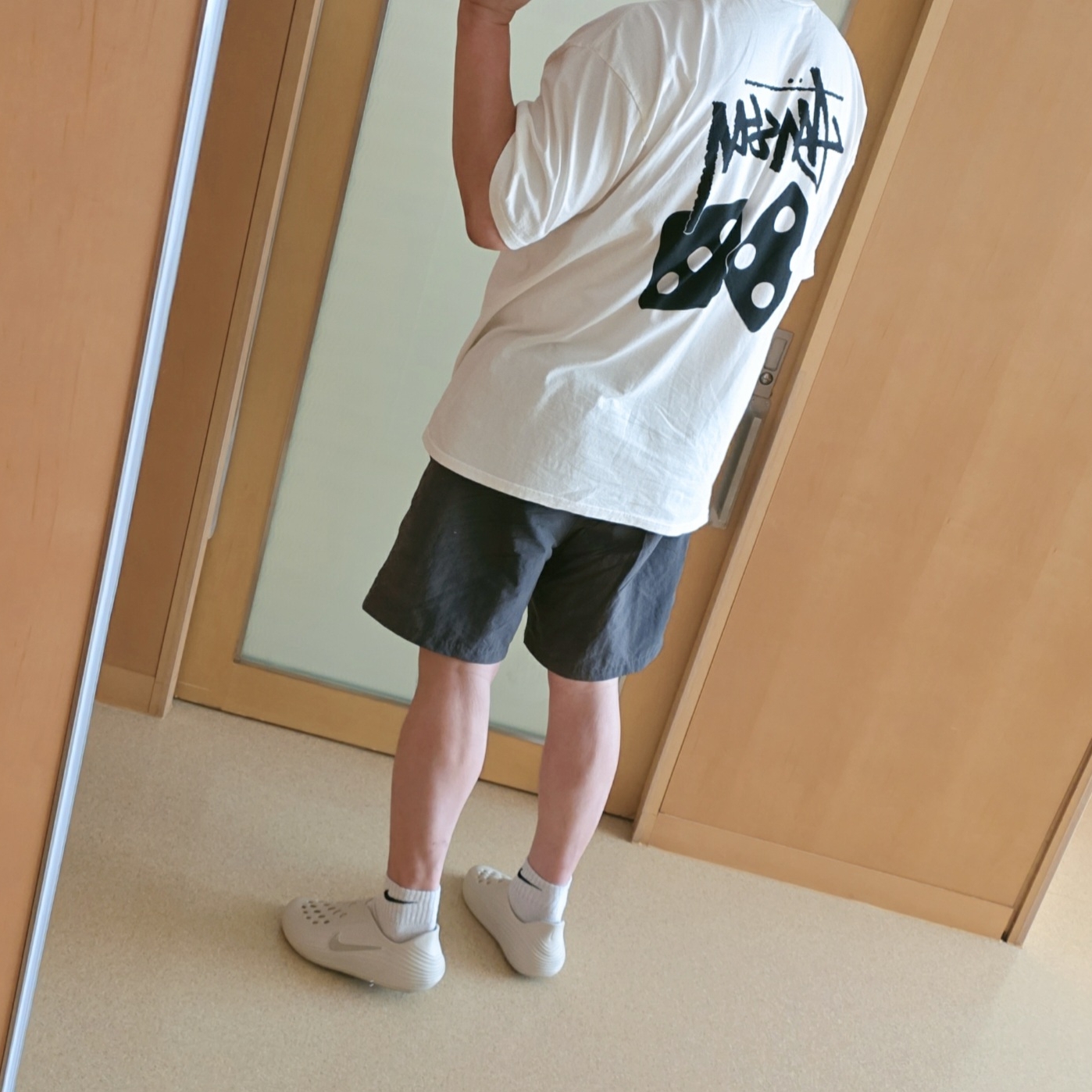 Nike ReactX Rejuven8 Light Orewood Brown, Stussy Dice Pigment Dyed T-Shirt Natural 착용 스타일 - 1