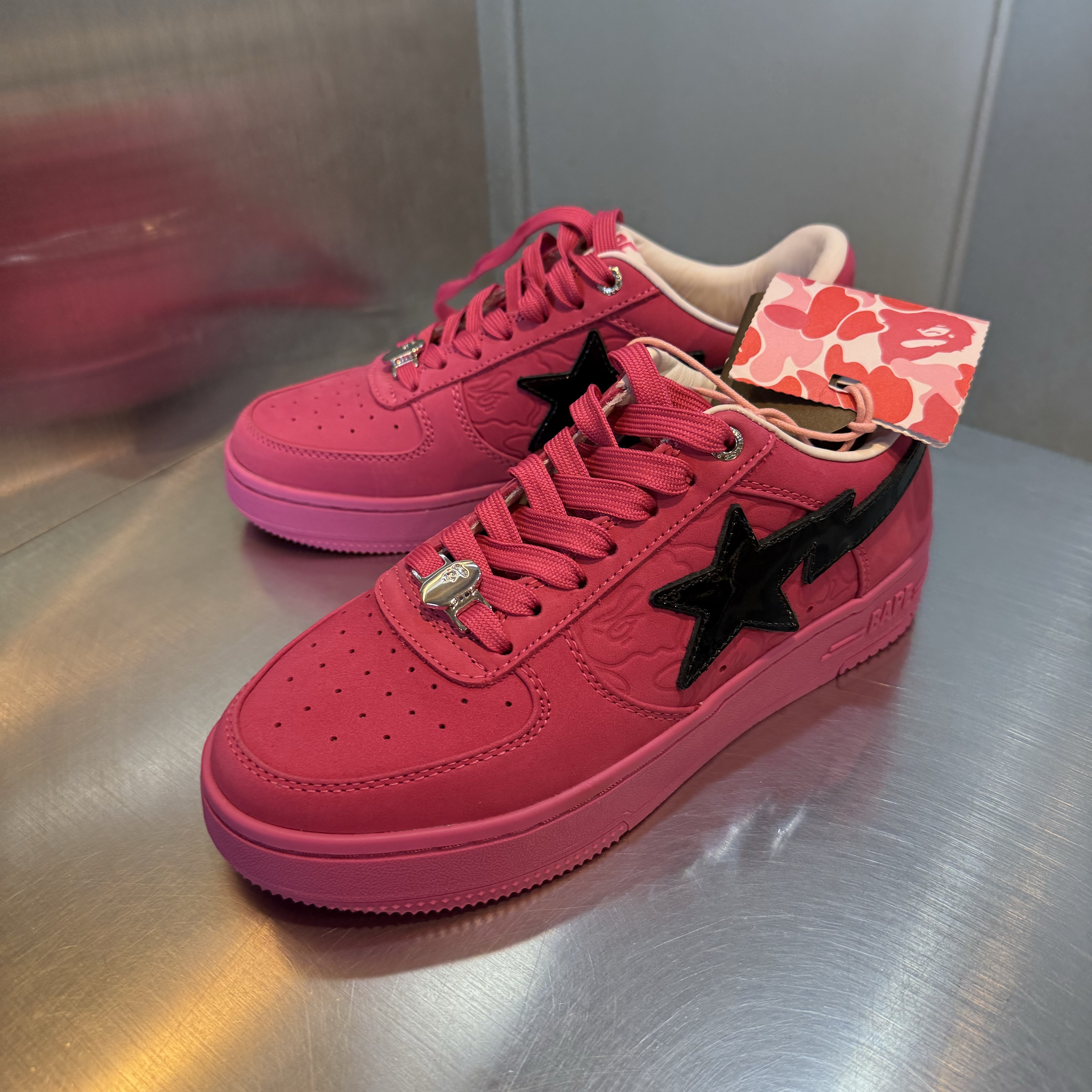 BAPE Sta #4 Pink 착용 스타일