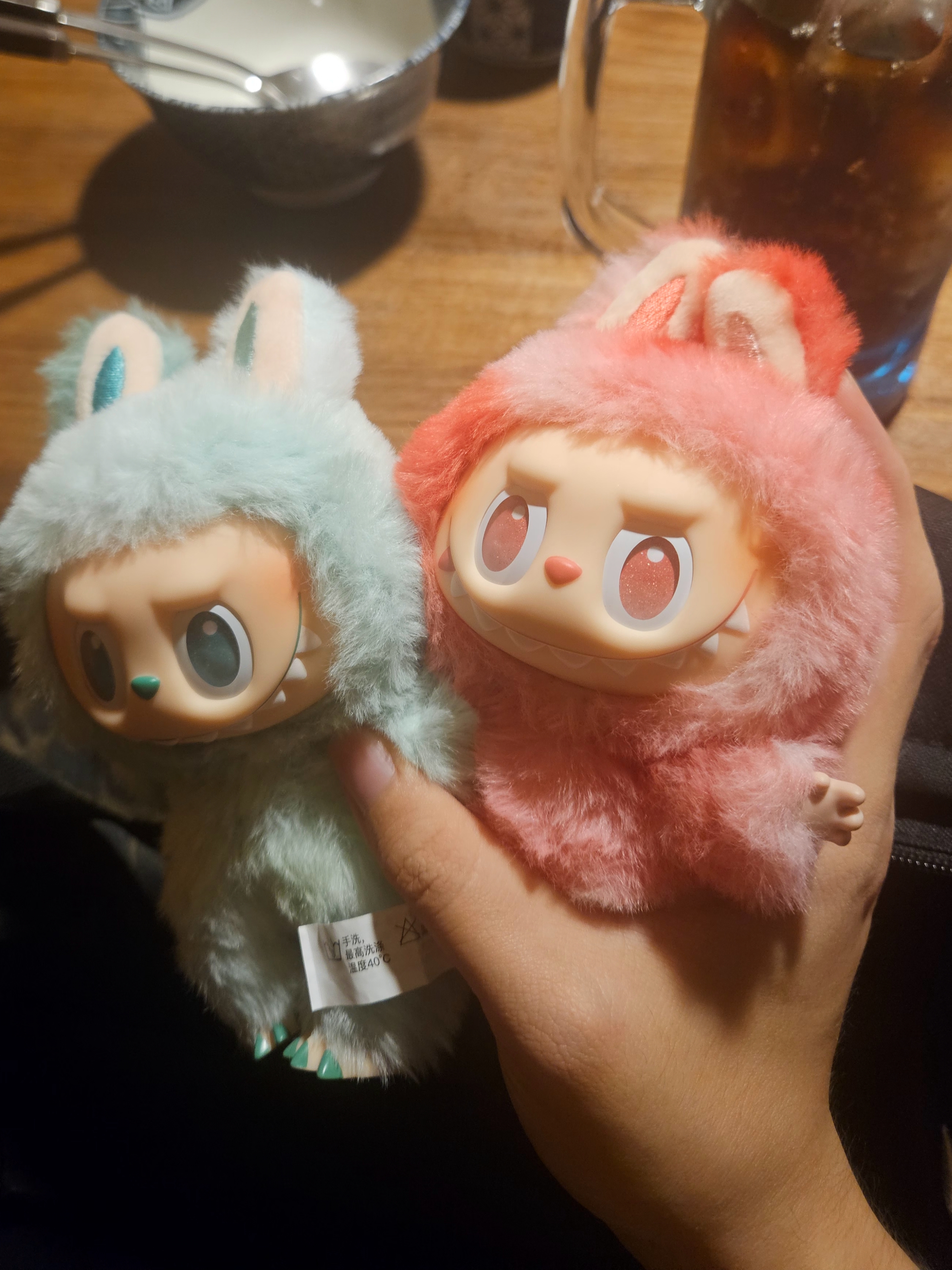 Pop Mart Labubu The Monsters Highlight Series Serenity Keyring (Opened Case) 착용 스타일