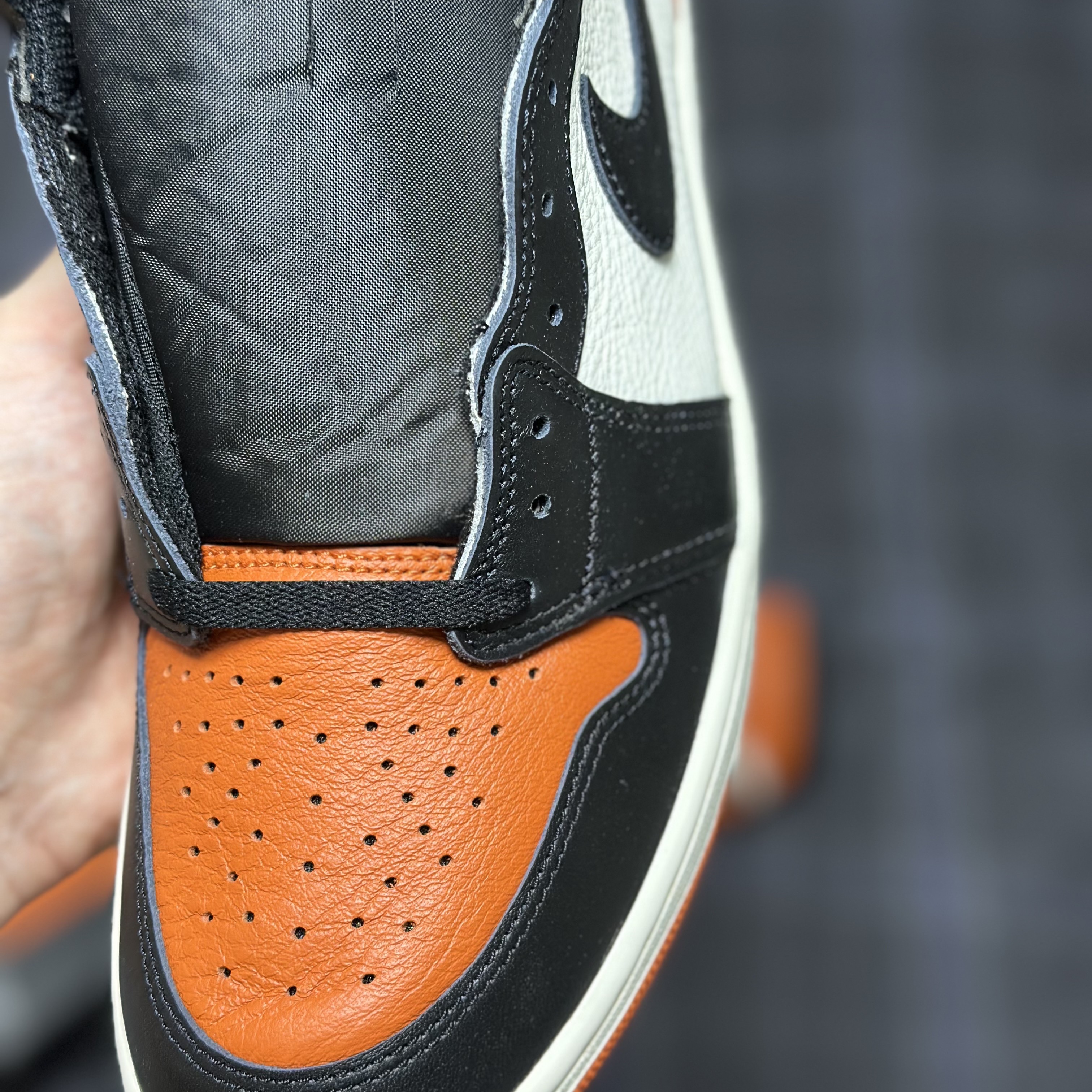 Jordan 1 Retro High OG Shattered Backboard 착용 스타일