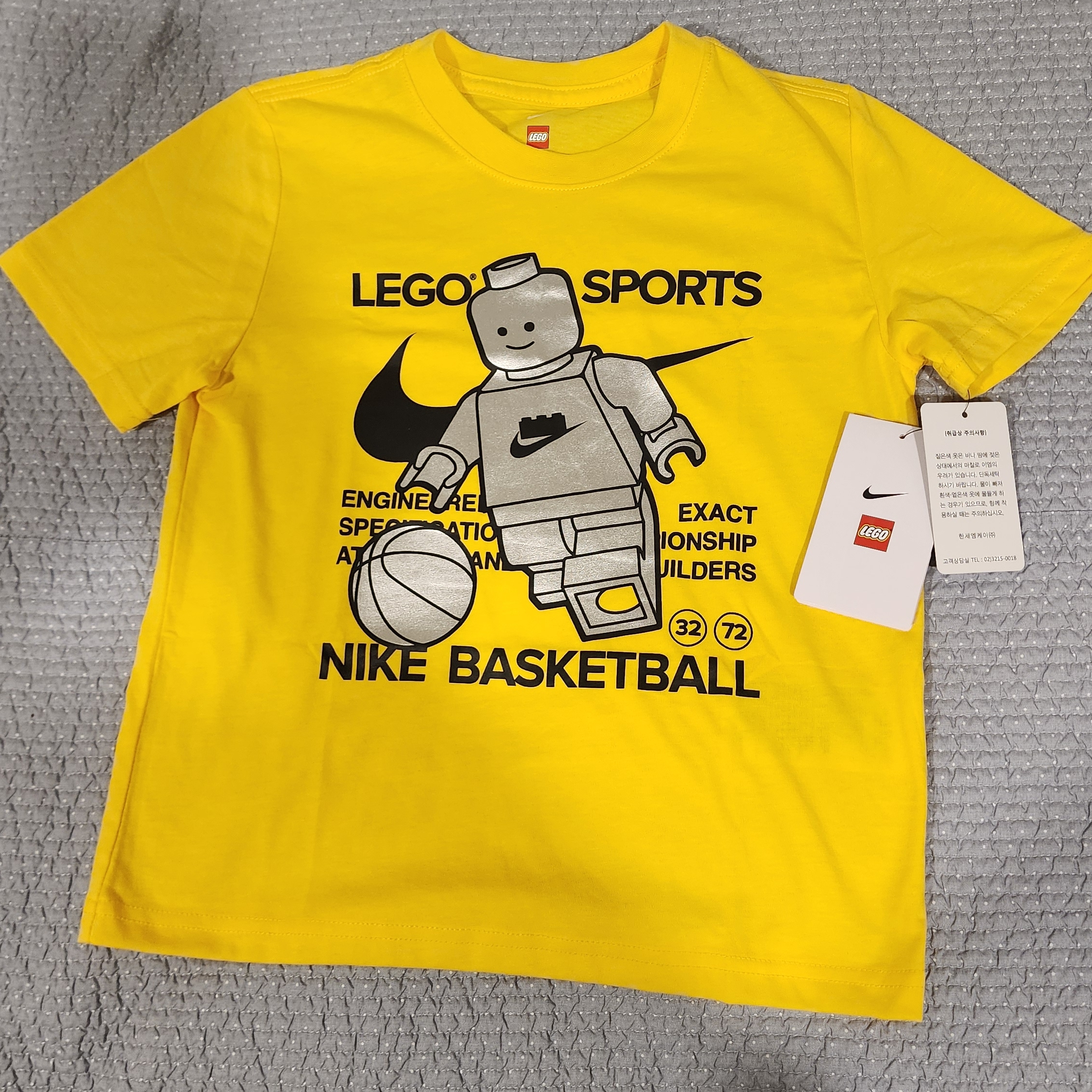 Nike x Lego Collection T-Shirt Tour Yellow 착용 스타일 - 1
