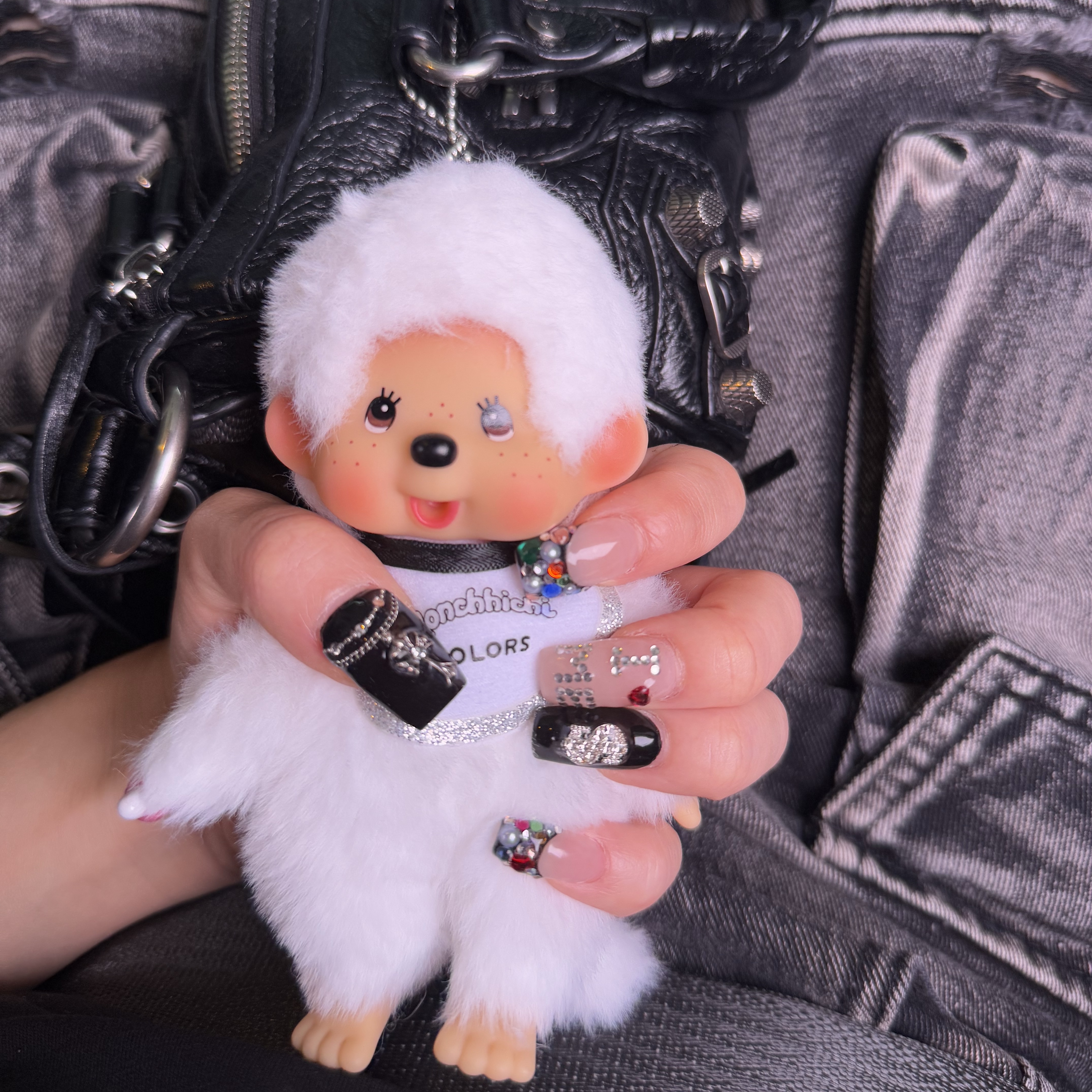 Monchhichi Colors Key Chain White 착용 스타일
