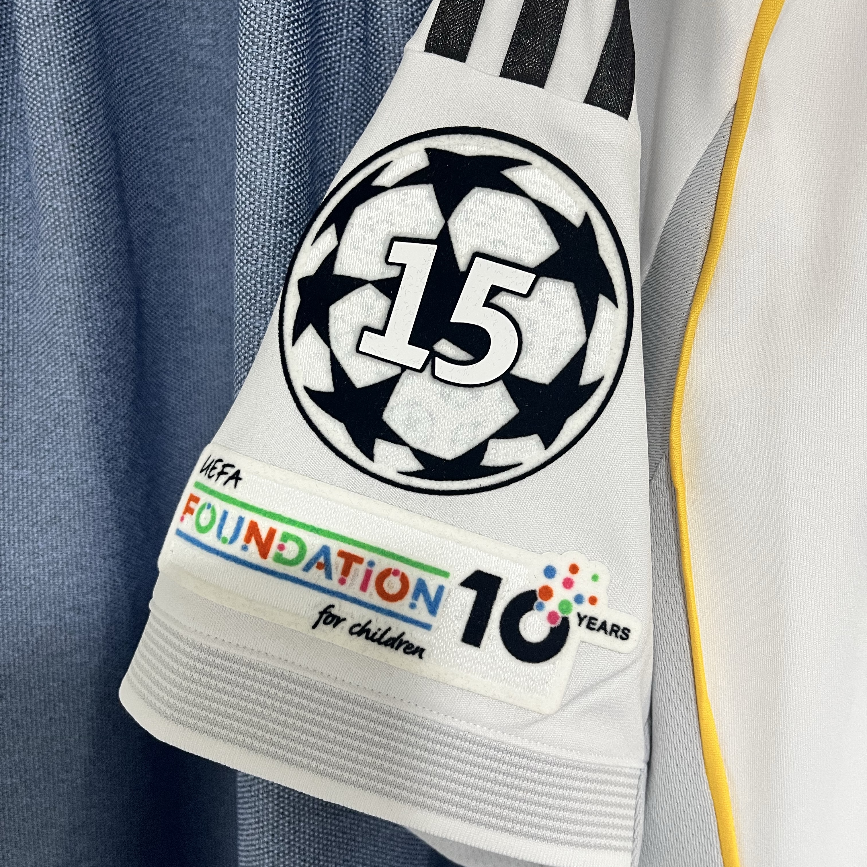 Adidas Real Madrid 2025/26 Home Jersey White - KR Sizing (Non Marking Ver.) 착용 스타일 - 4