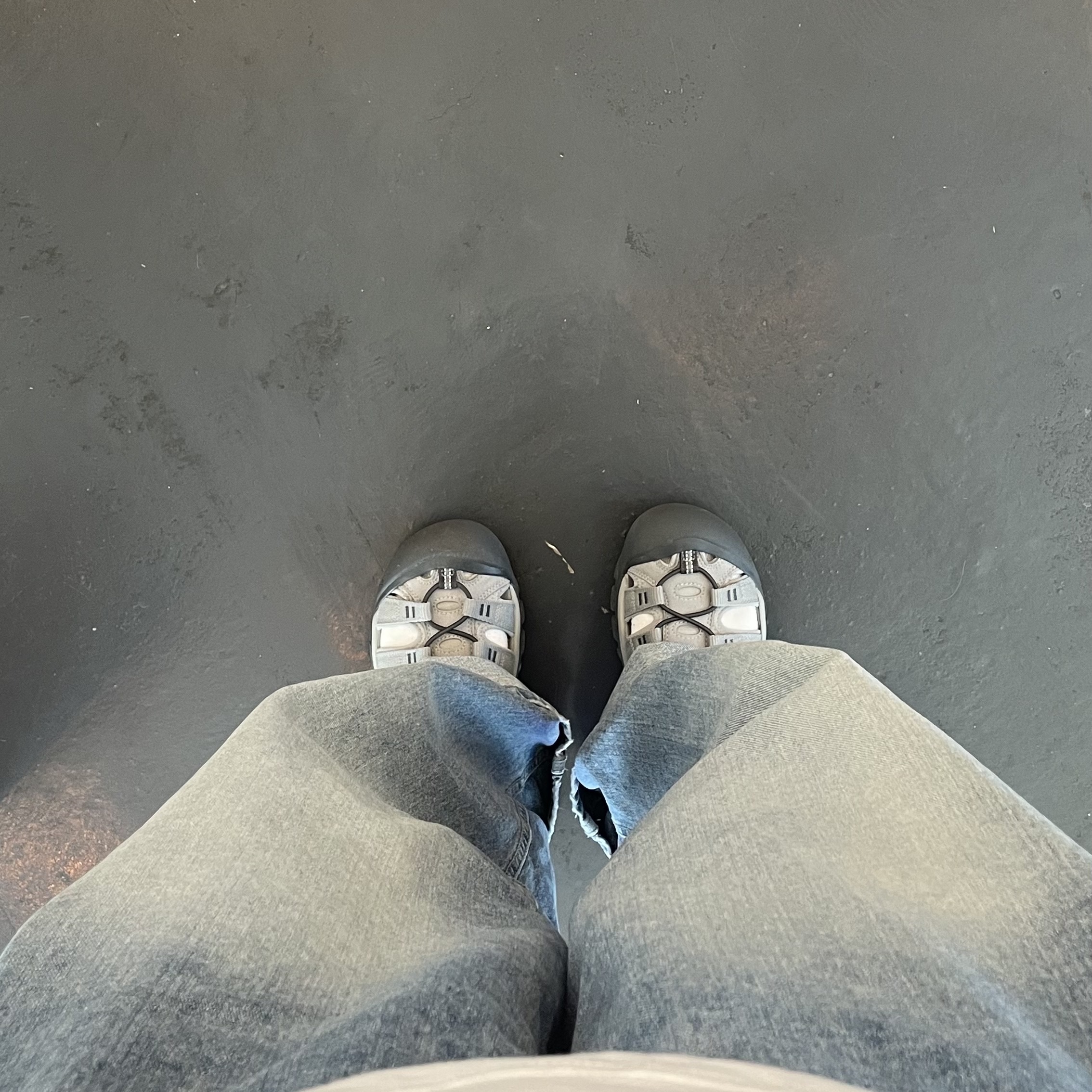 (W) Keen Newport H2 Grey Smoke Blue 착용 스타일