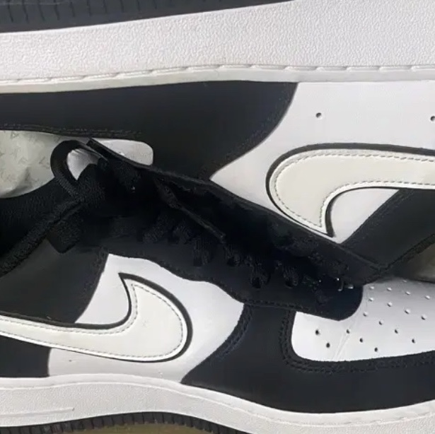 Nike Air Force 1 '07 Black White 착용 스타일
