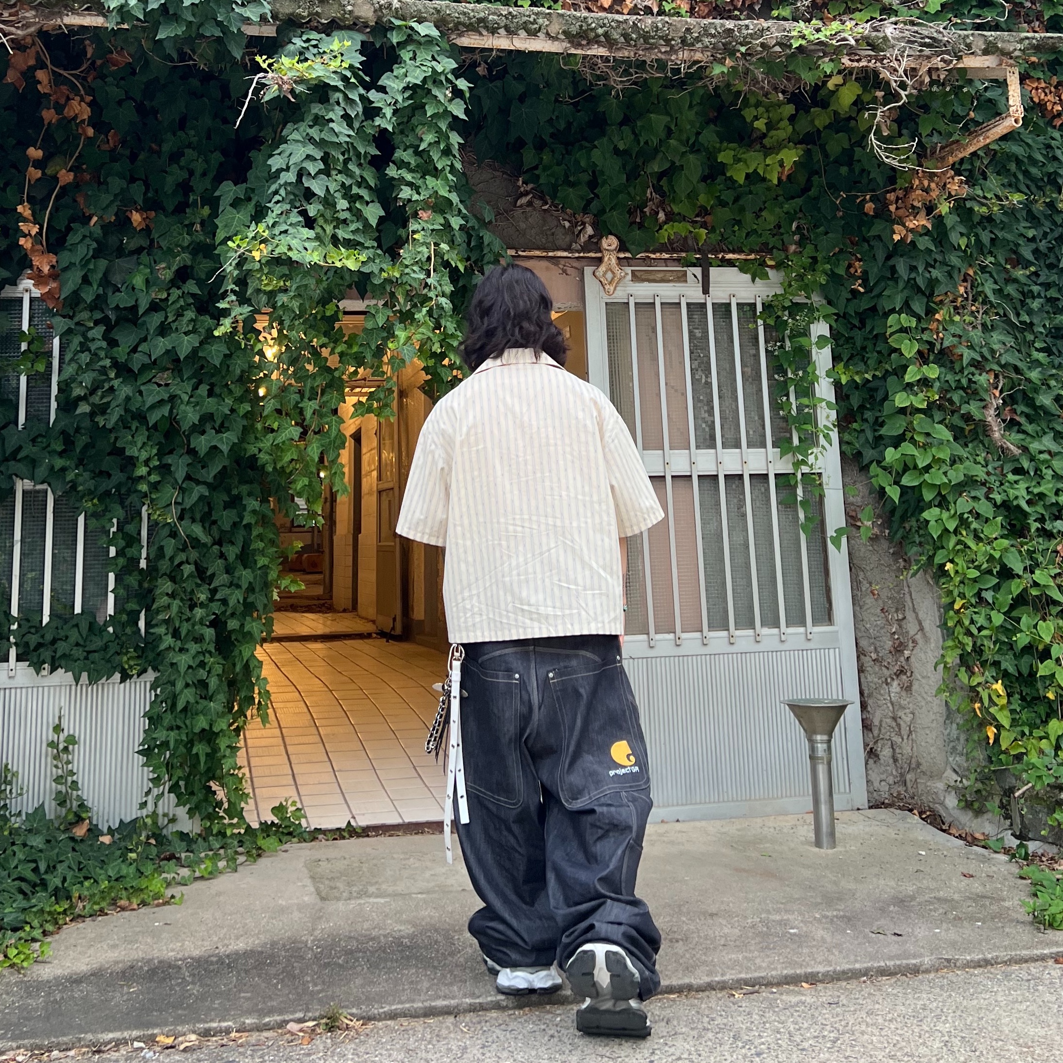 Nonnod Vacation Shirt Yellow Stipe, Balenciaga Cargo Sneakers White Grey 착용 스타일 - 4