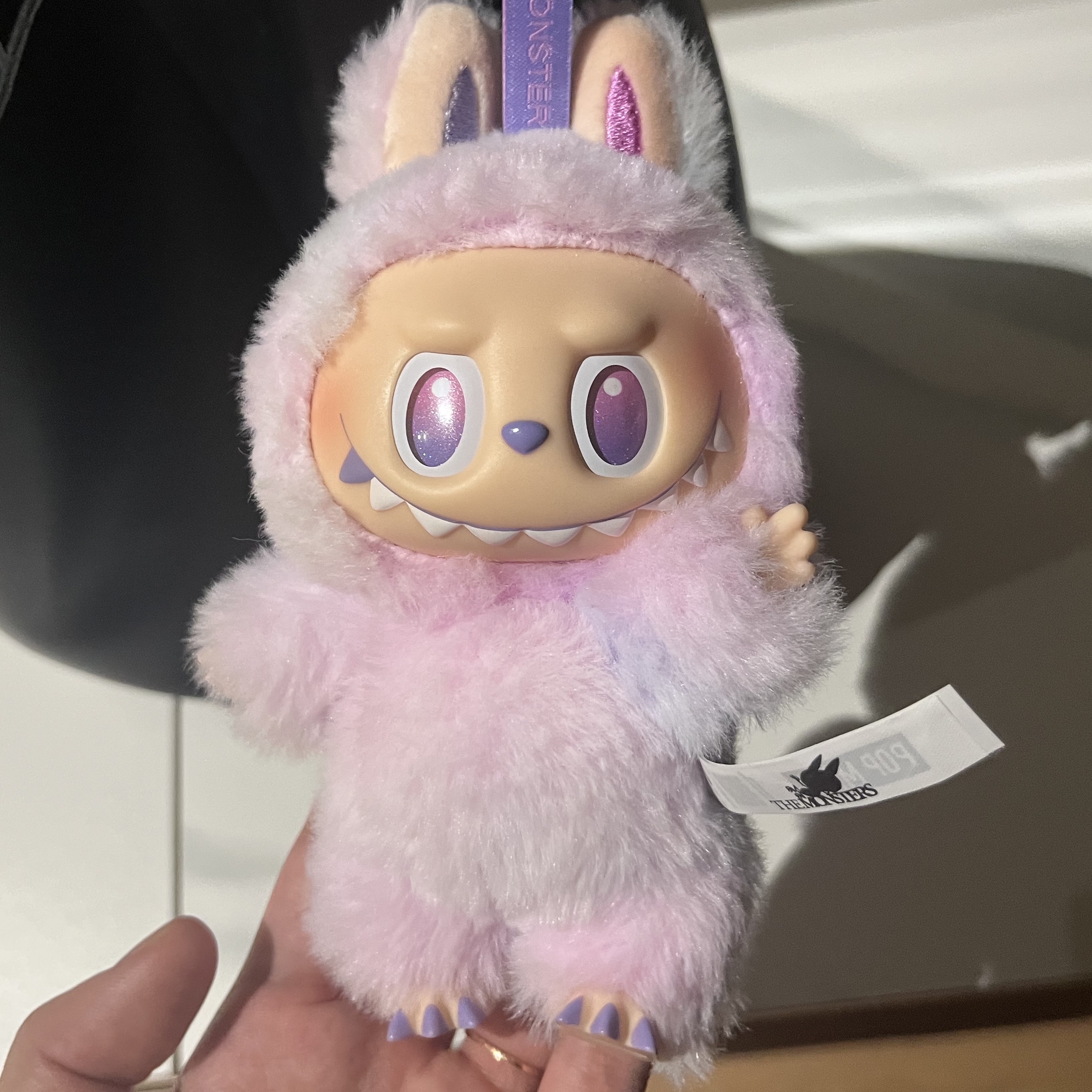 Pop Mart Labubu The Monsters Highlight Series Luck Keyring (Opened Case) 착용 스타일