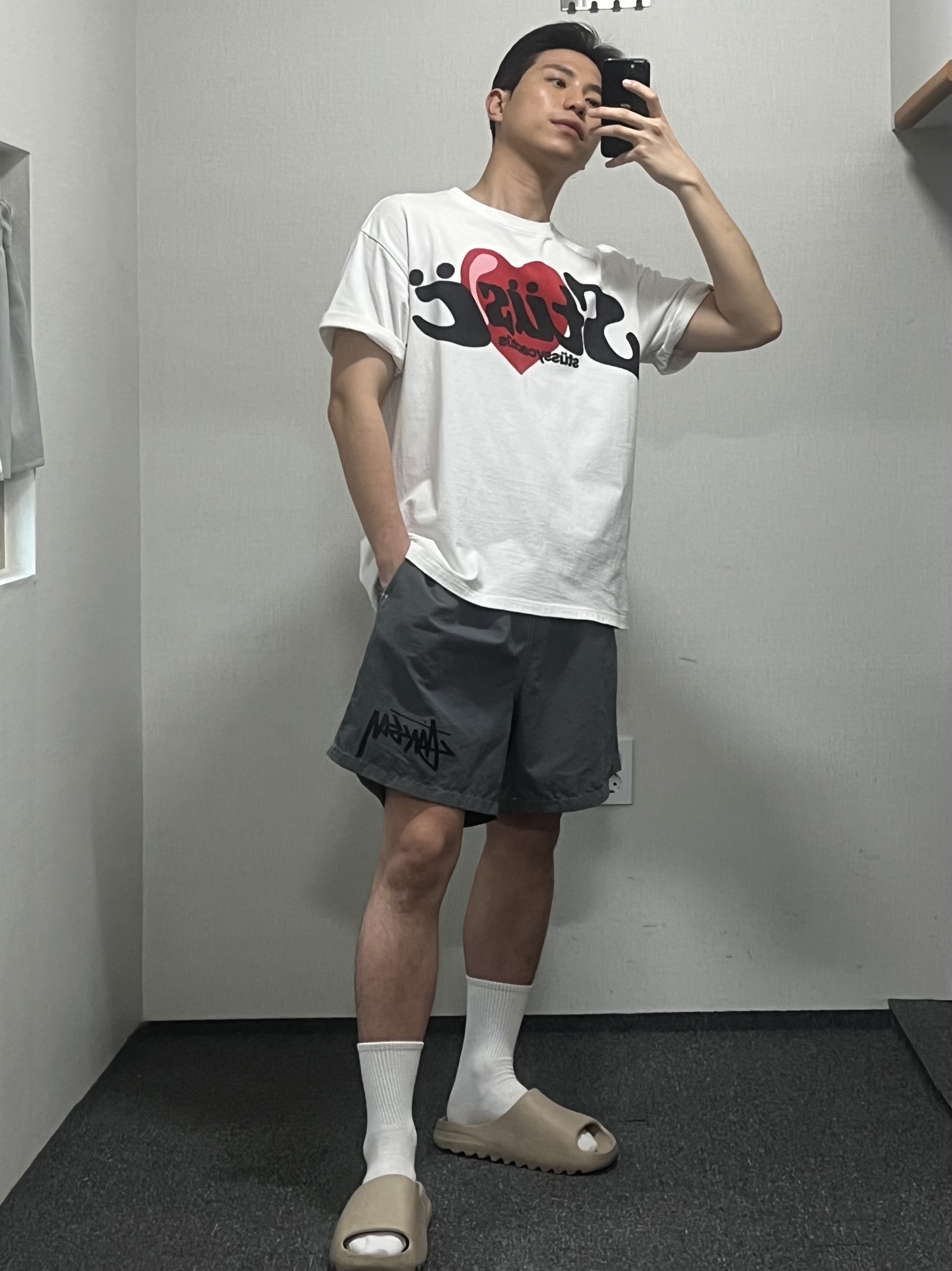 Stüssy グレー フーディ 正規品 stussyt | SHOP | KREAM