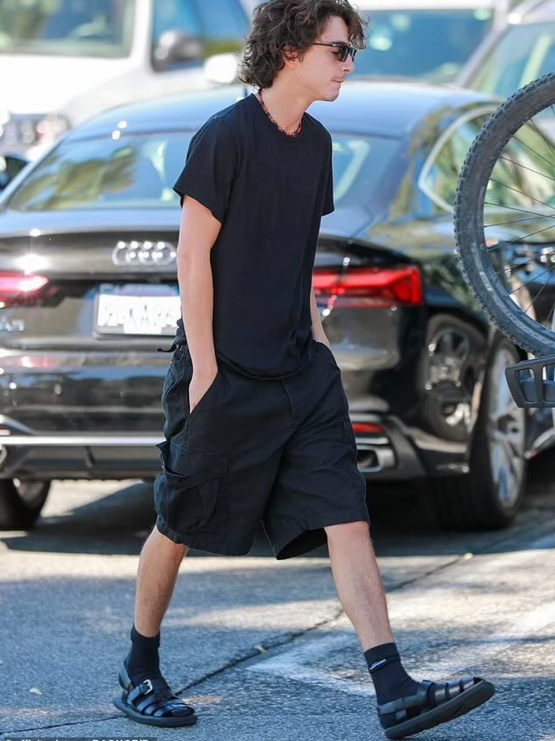 MJD Re-Nylon Wide Carpenter Bermuda Pants Black, Adidas Flames Denim Shorts Medium Black - KR Sizing 착용 스타일 - 2