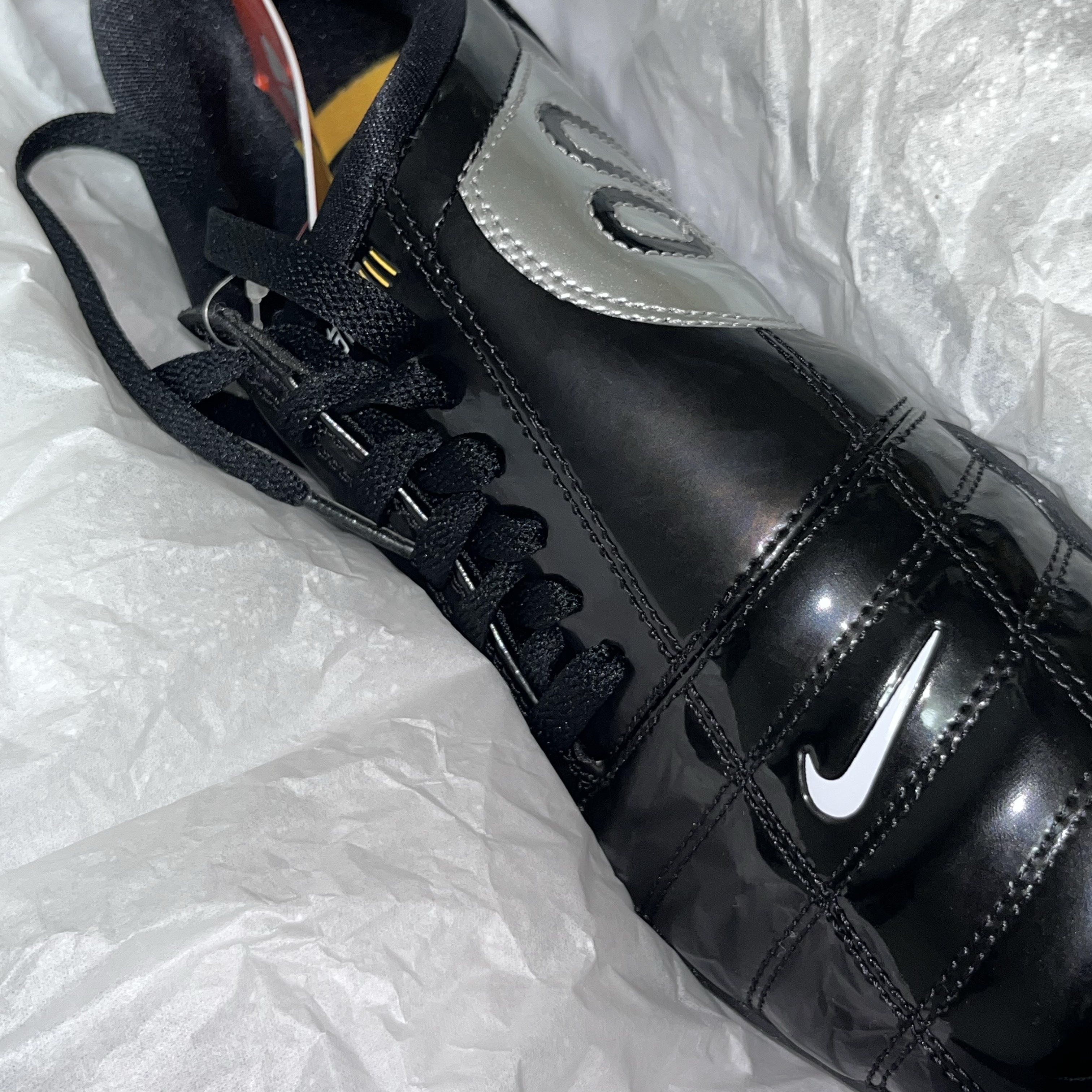 Nike Total 90 III SP Black and White 착용 스타일