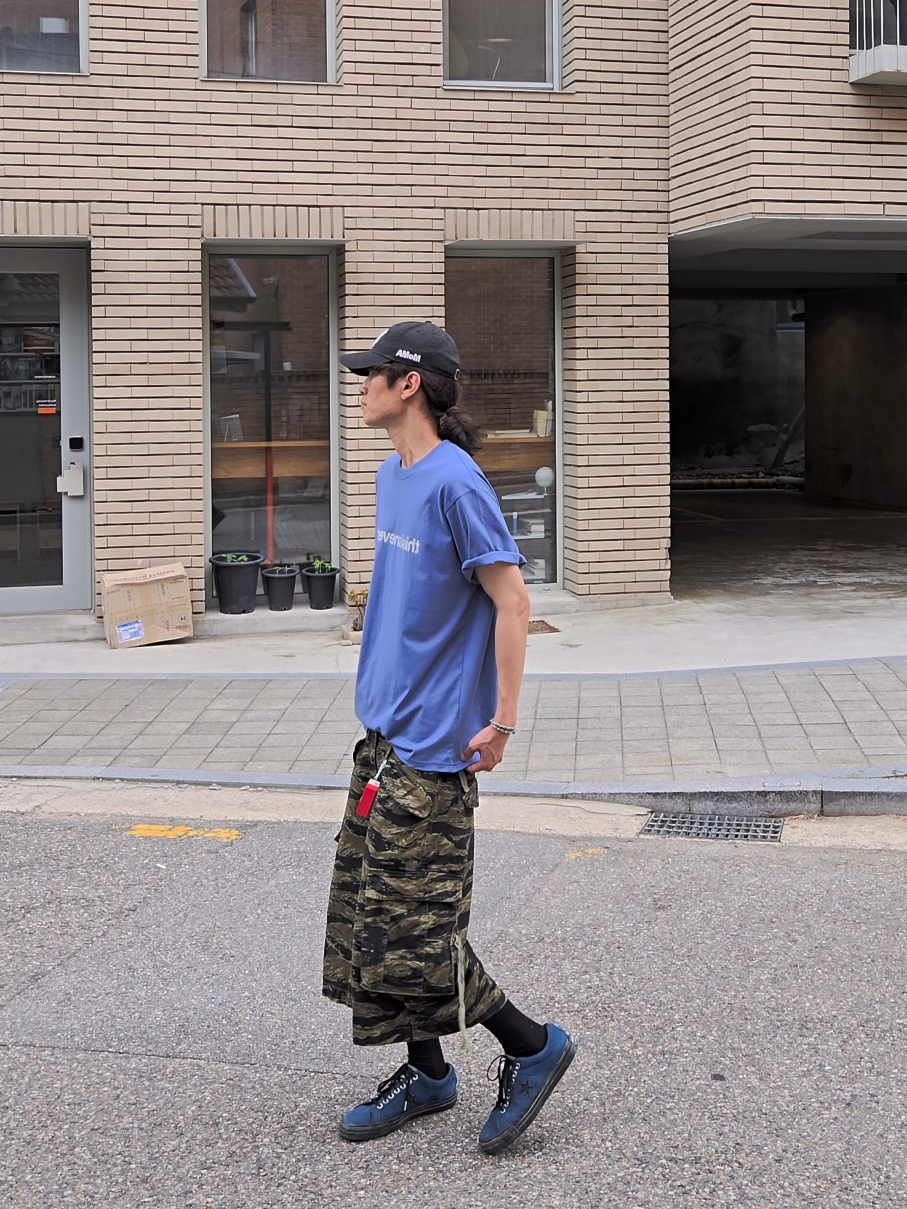 New Era x MoMA New York Yankees Cap Black, Converse x Thisisneverthat One Star Ox Poseidon 착용 스타일 - 2