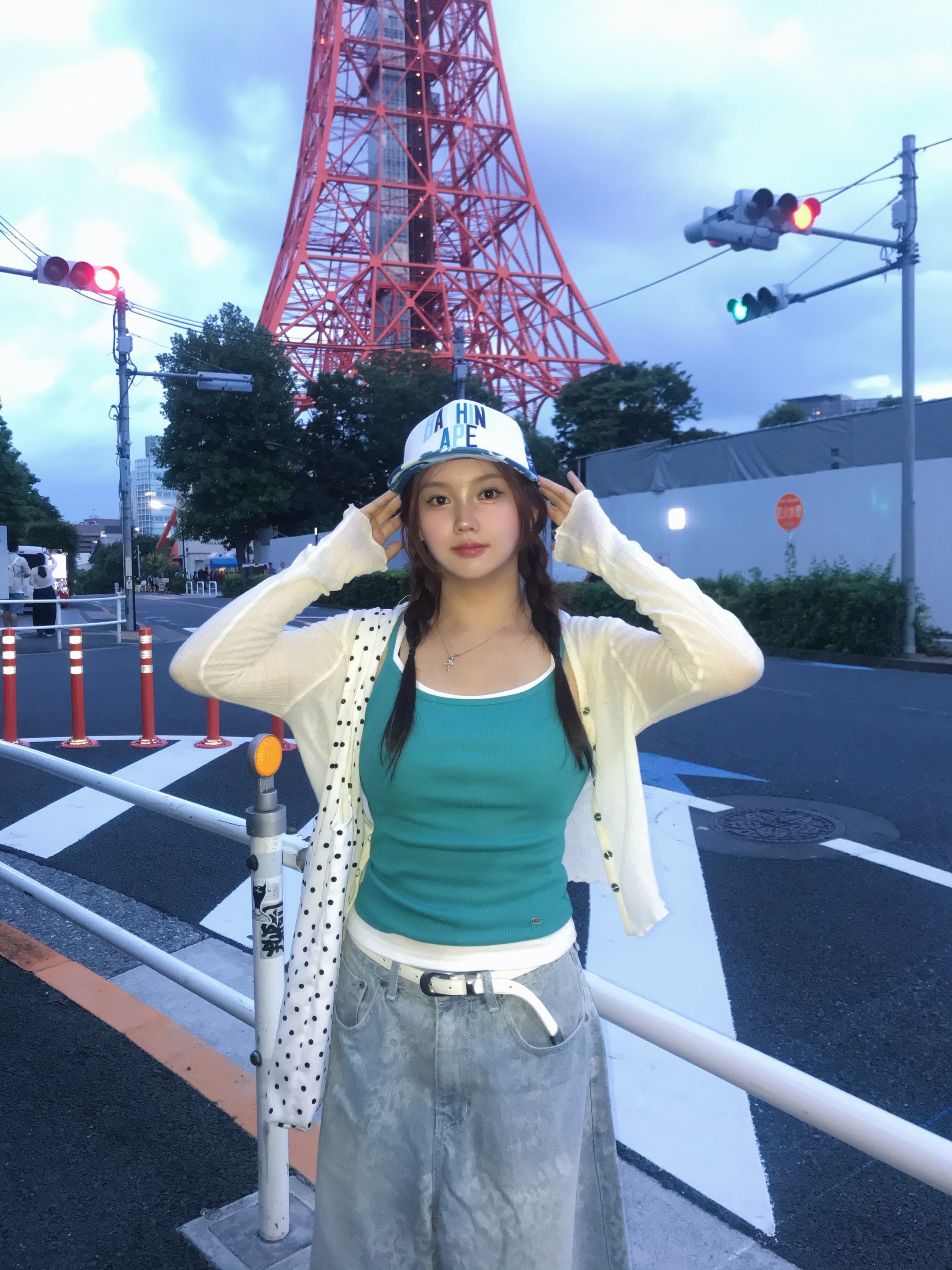 BAPE ABC Camo NYC Logo Mesh Cap Blue 착용 스타일 - 2