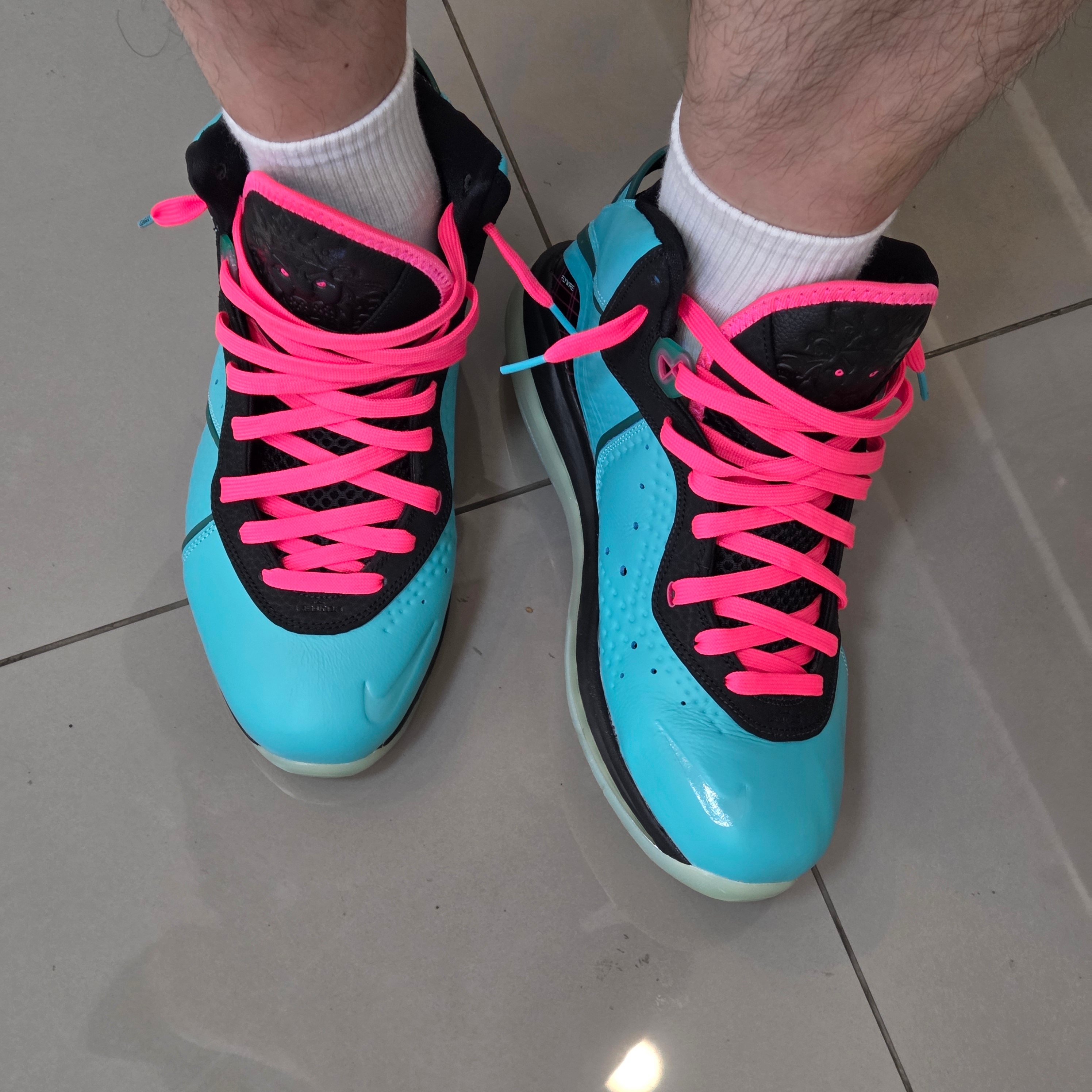 Nike LeBron 8 QS South Beach 2021 착용 스타일