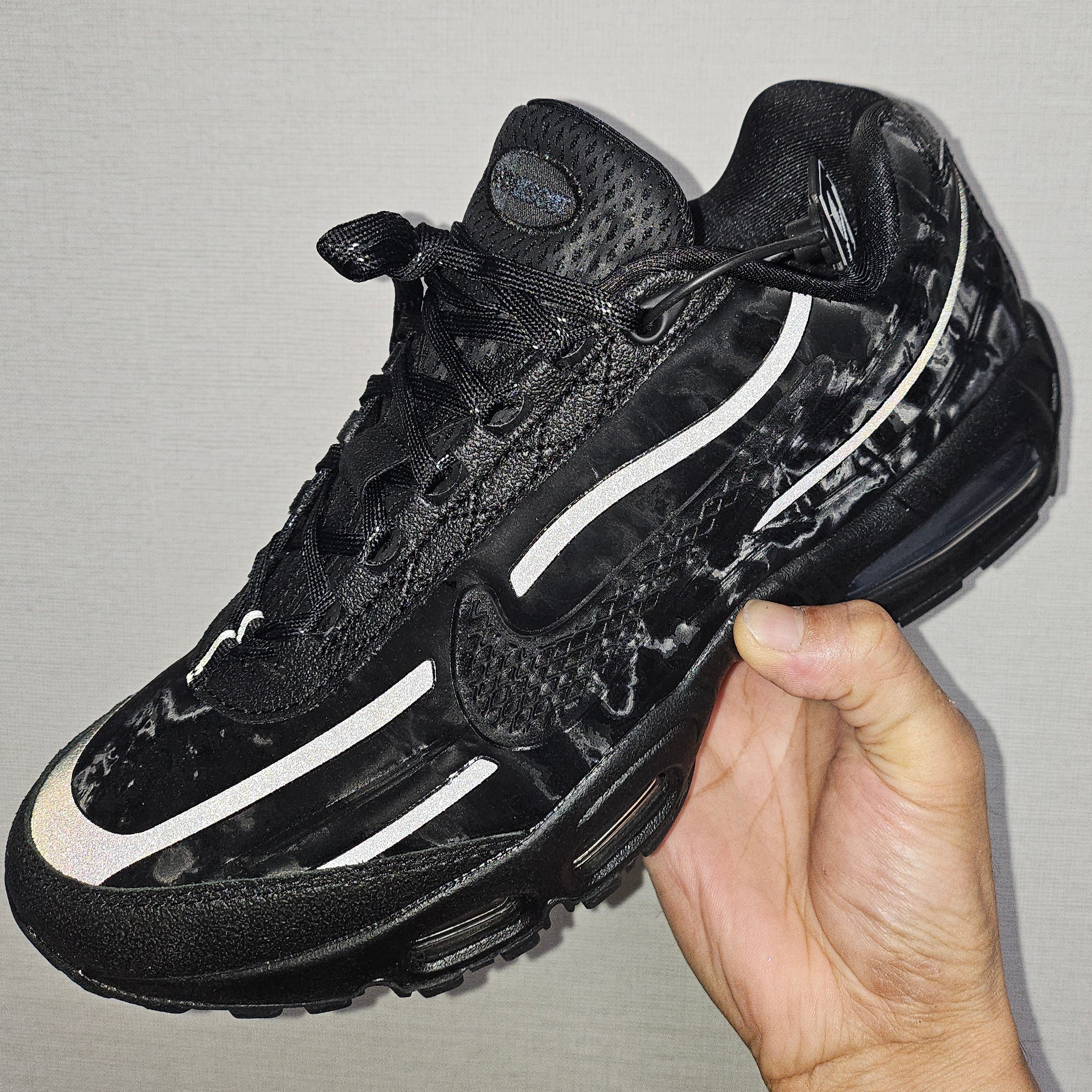 Nike x Worksout Air Max 95 Black Anthracite 착용 스타일 - 1