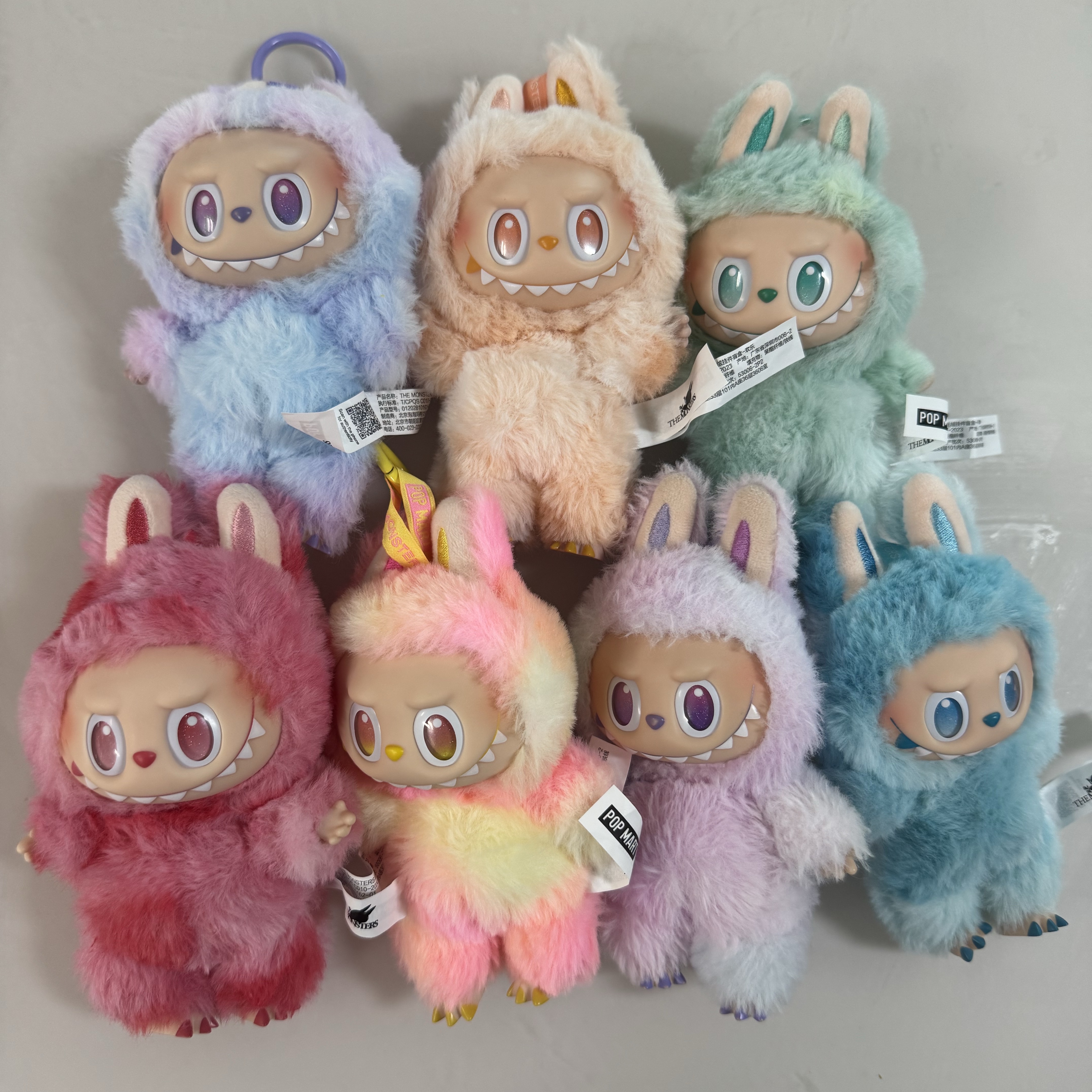 Pop Mart Labubu The Monsters Highlight Series Sealed Case (6 Blind Boxes) 착용 스타일