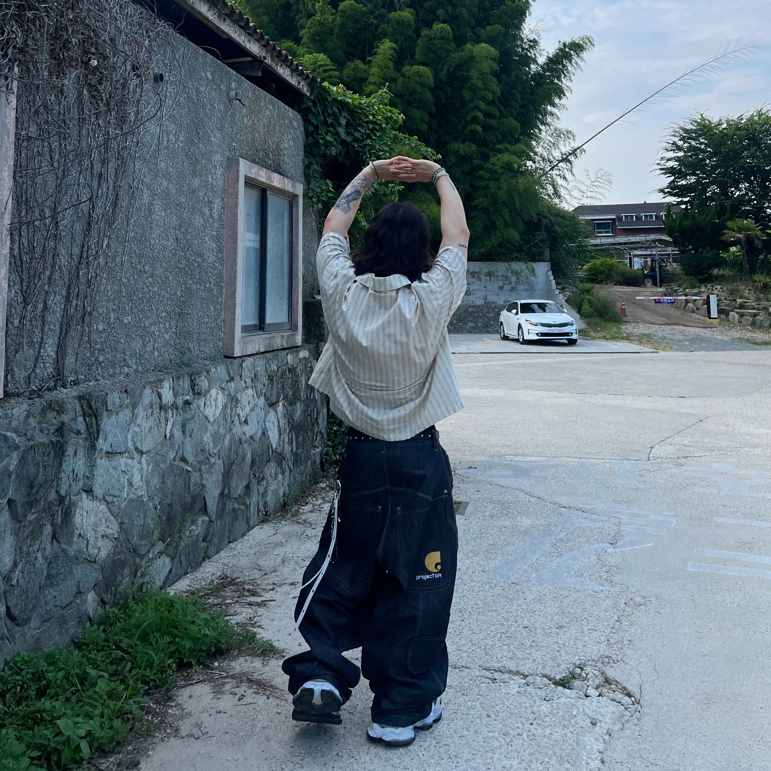 Nonnod Vacation Shirt Yellow Stipe, Balenciaga Cargo Sneakers White Grey 착용 스타일 - 6