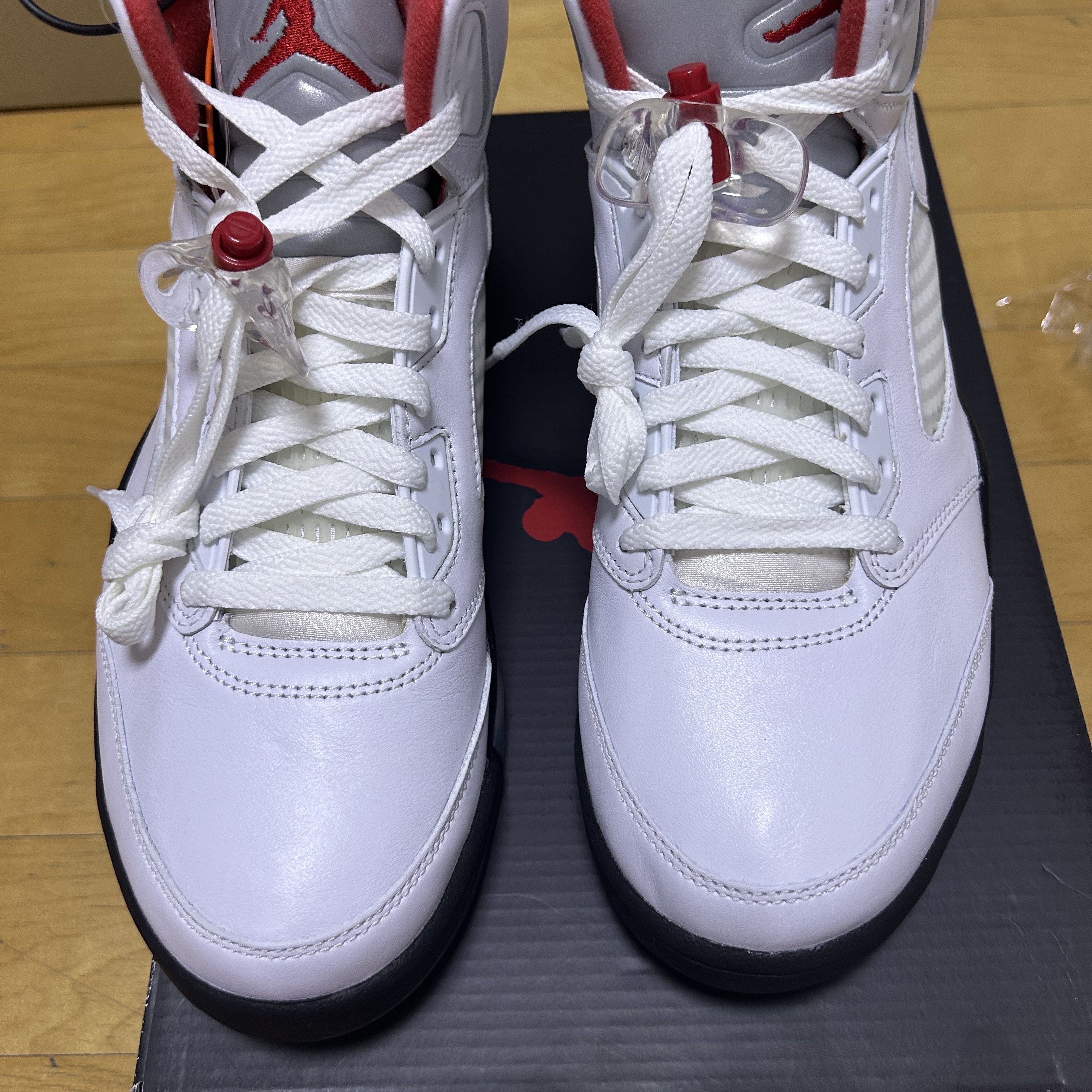 Jordan 5 Retro Fire Red Silver Tongue 2020 착용 스타일