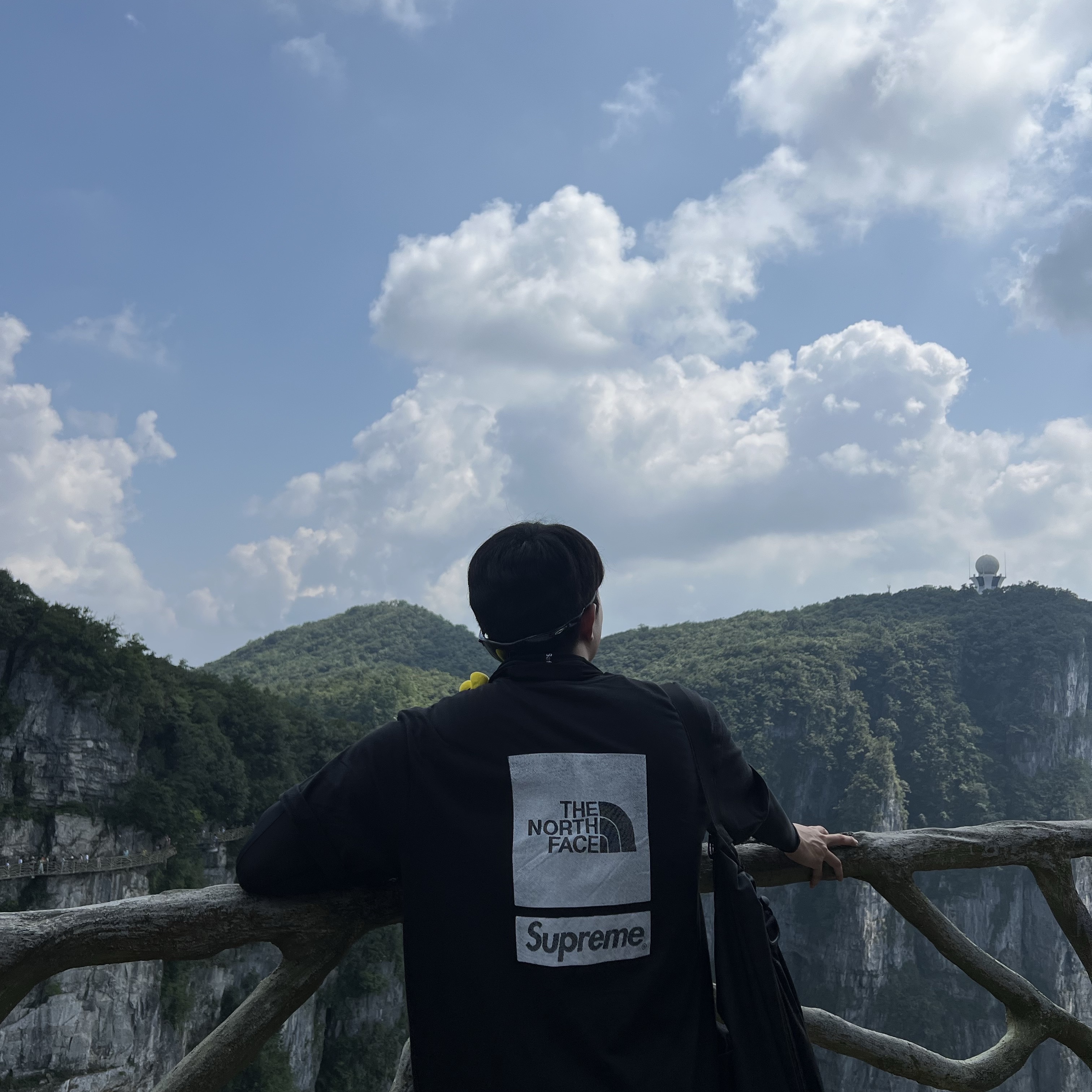 Supreme x The North Face S/S Top Black - 24SS, Salomon XT-6 Expanse Black Ebony 착용 스타일 - 2
