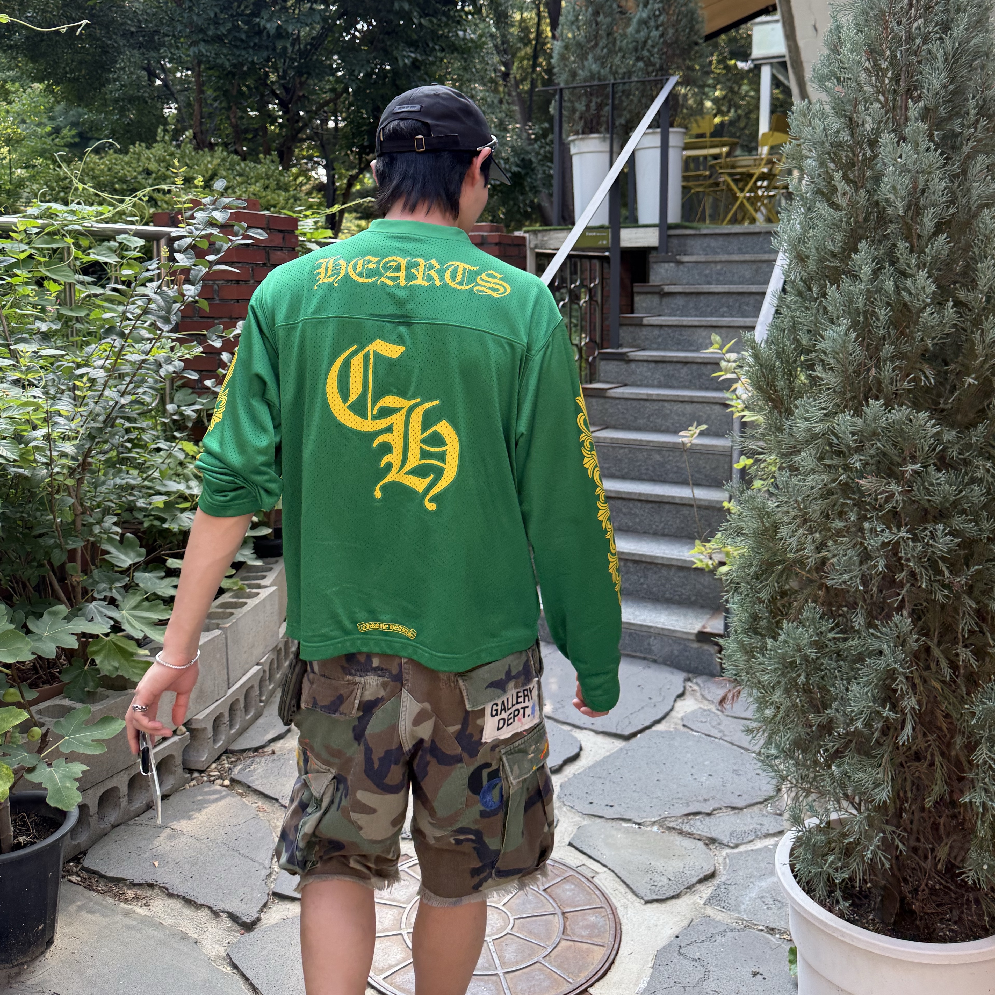 Chrome Hearts Mesh Long Sleeve Jersey Green 착용 스타일 - 1