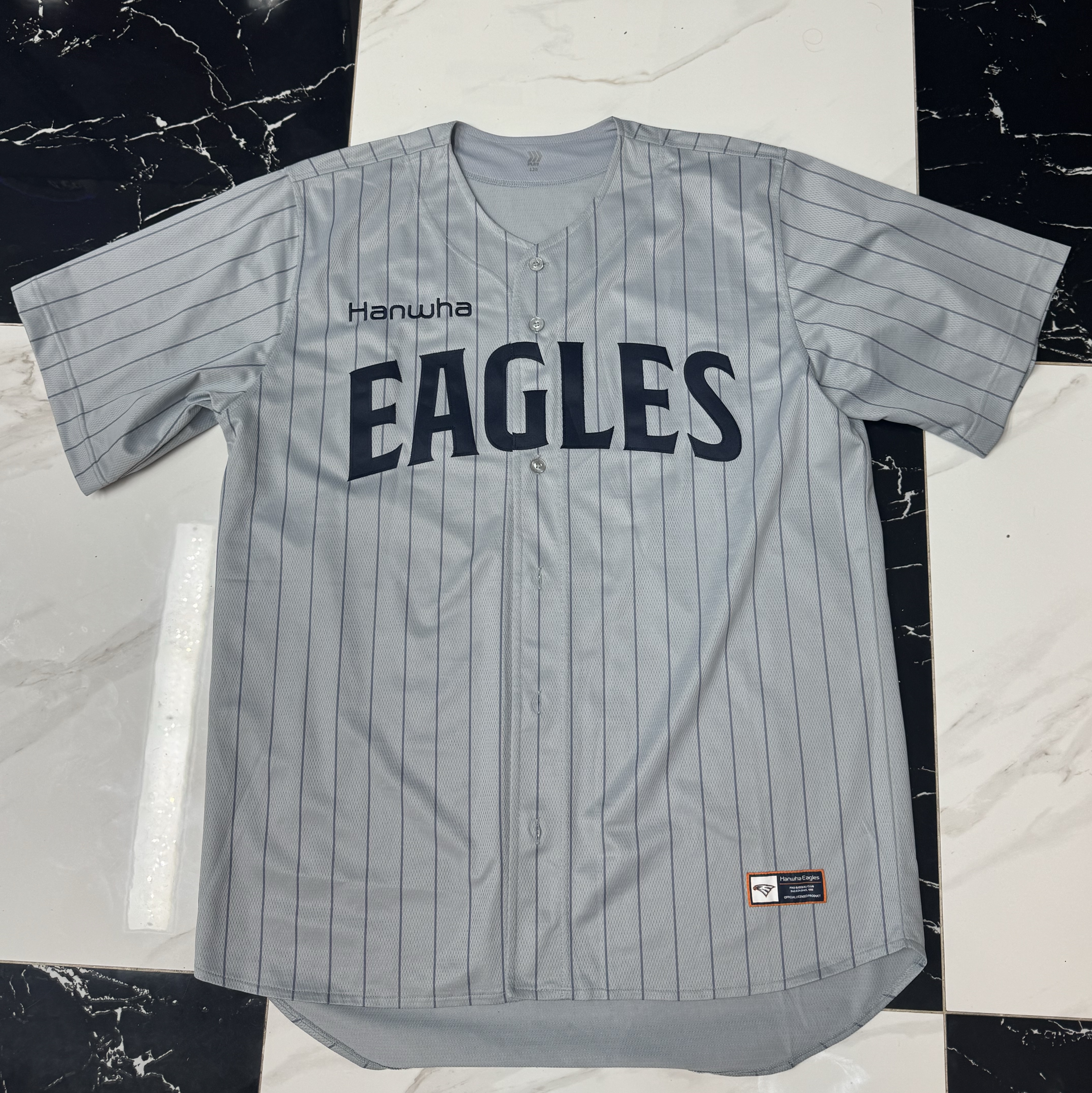Hanwha Eagles 25 Replica Uniform Non Marking Ver. Grey 착용 스타일