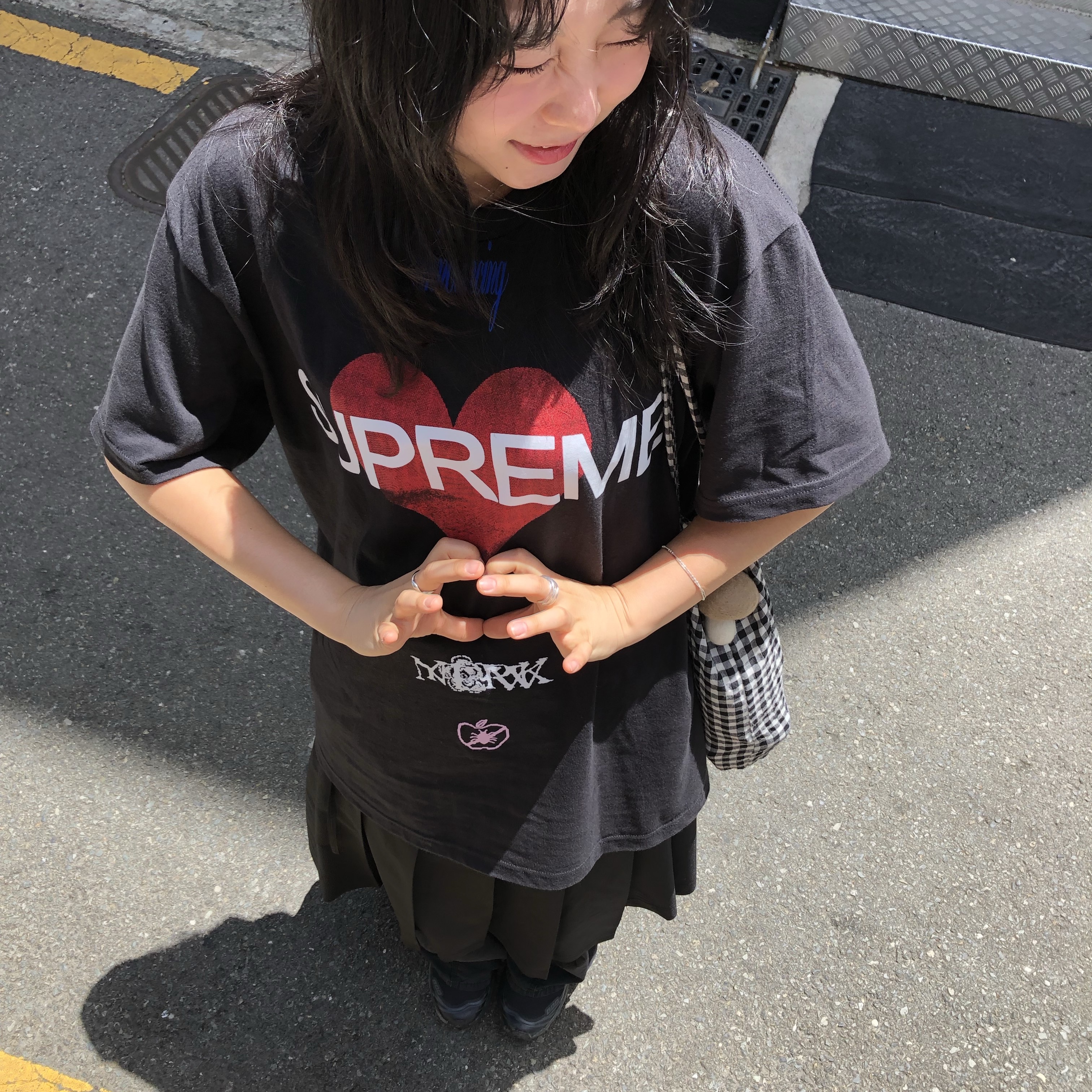 Supreme Announcing T-Shirt Black - 25SS 착용 스타일 - 2