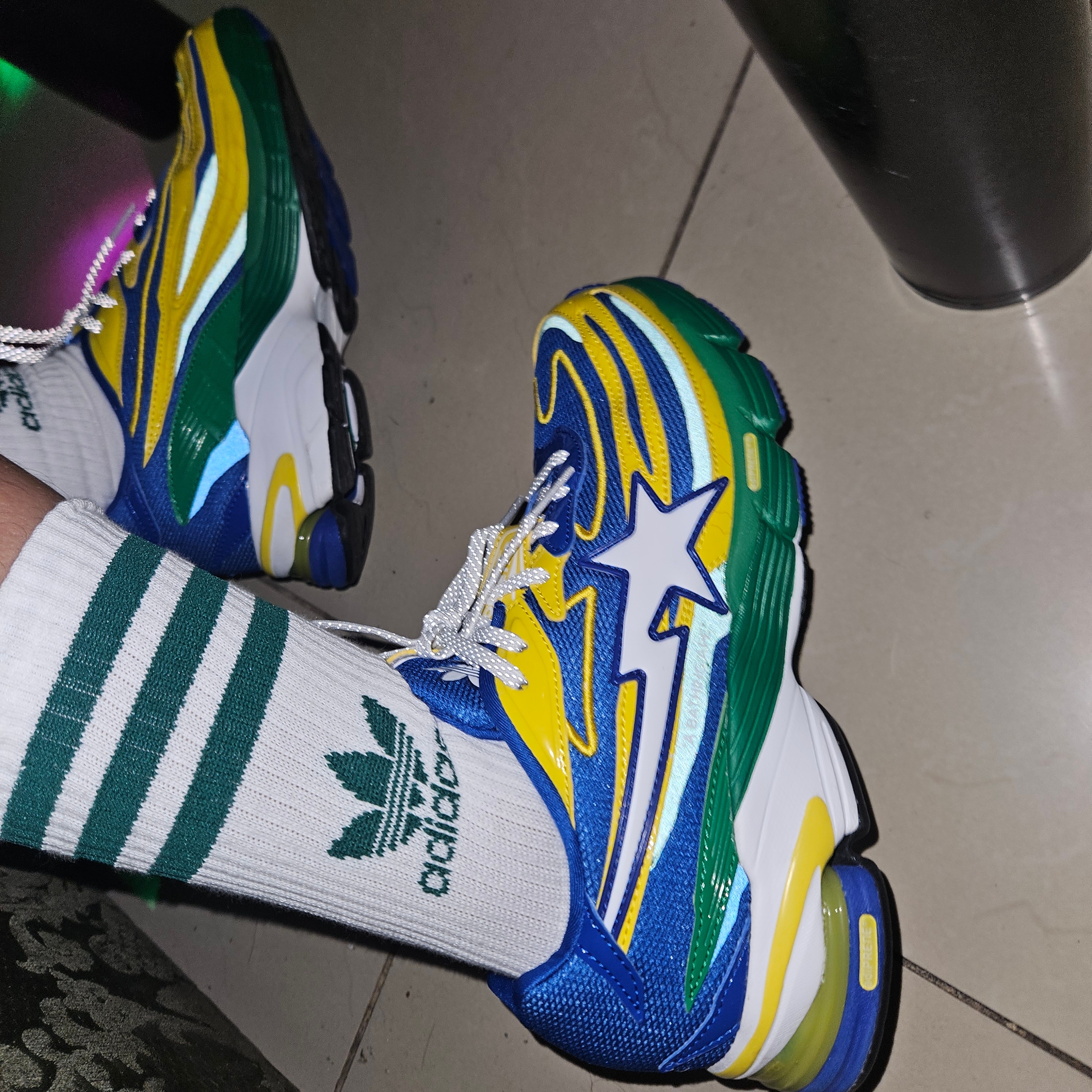 Adidas x BAPE Orketro Green Power Blue 착용 스타일
