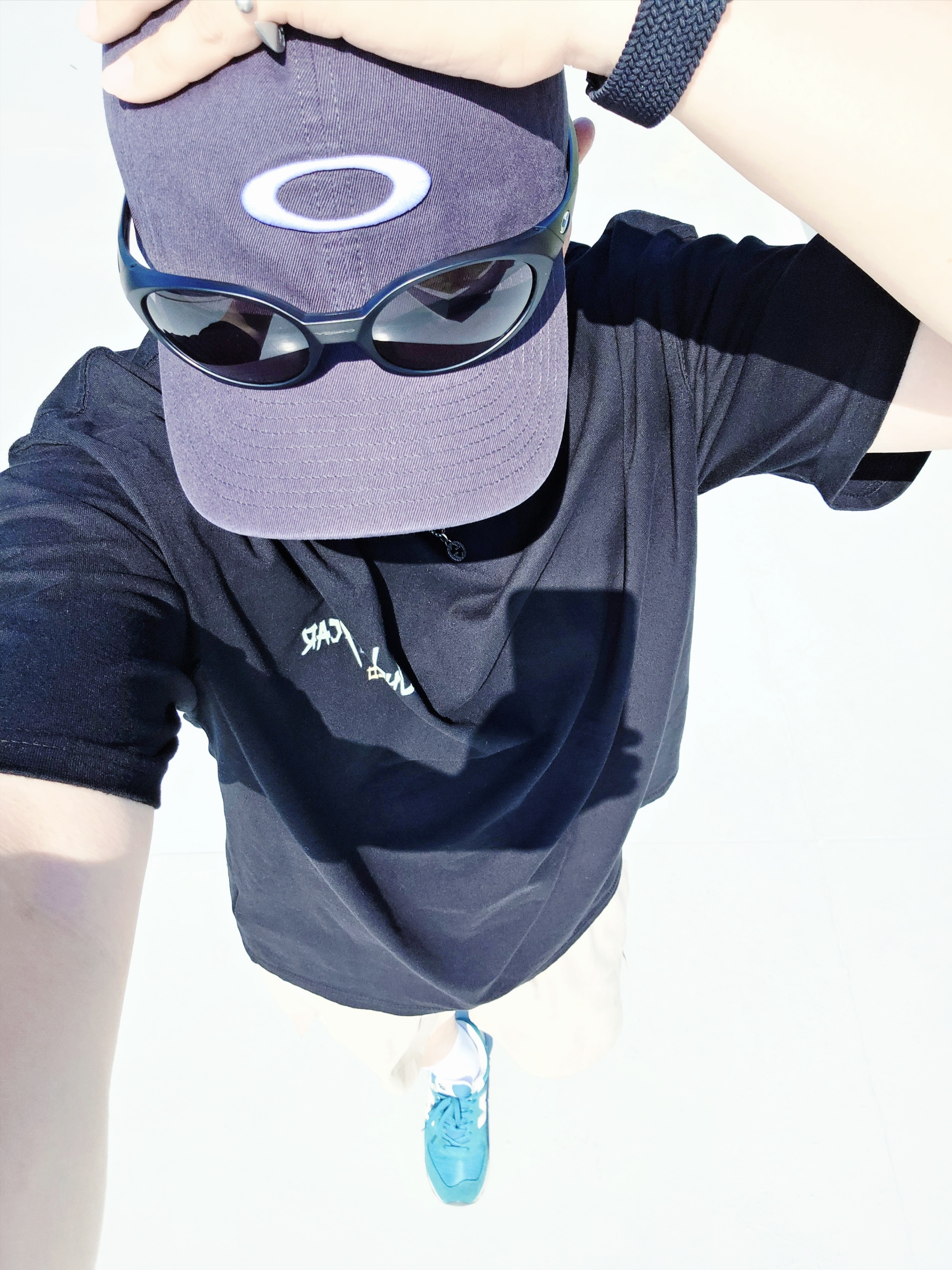Oakley Eye Jacket Redux Matte Black Frame Prizm Grey Lenses High Bridge Fit, Oakley Remix Dad Hat Blackout 착용 스타일