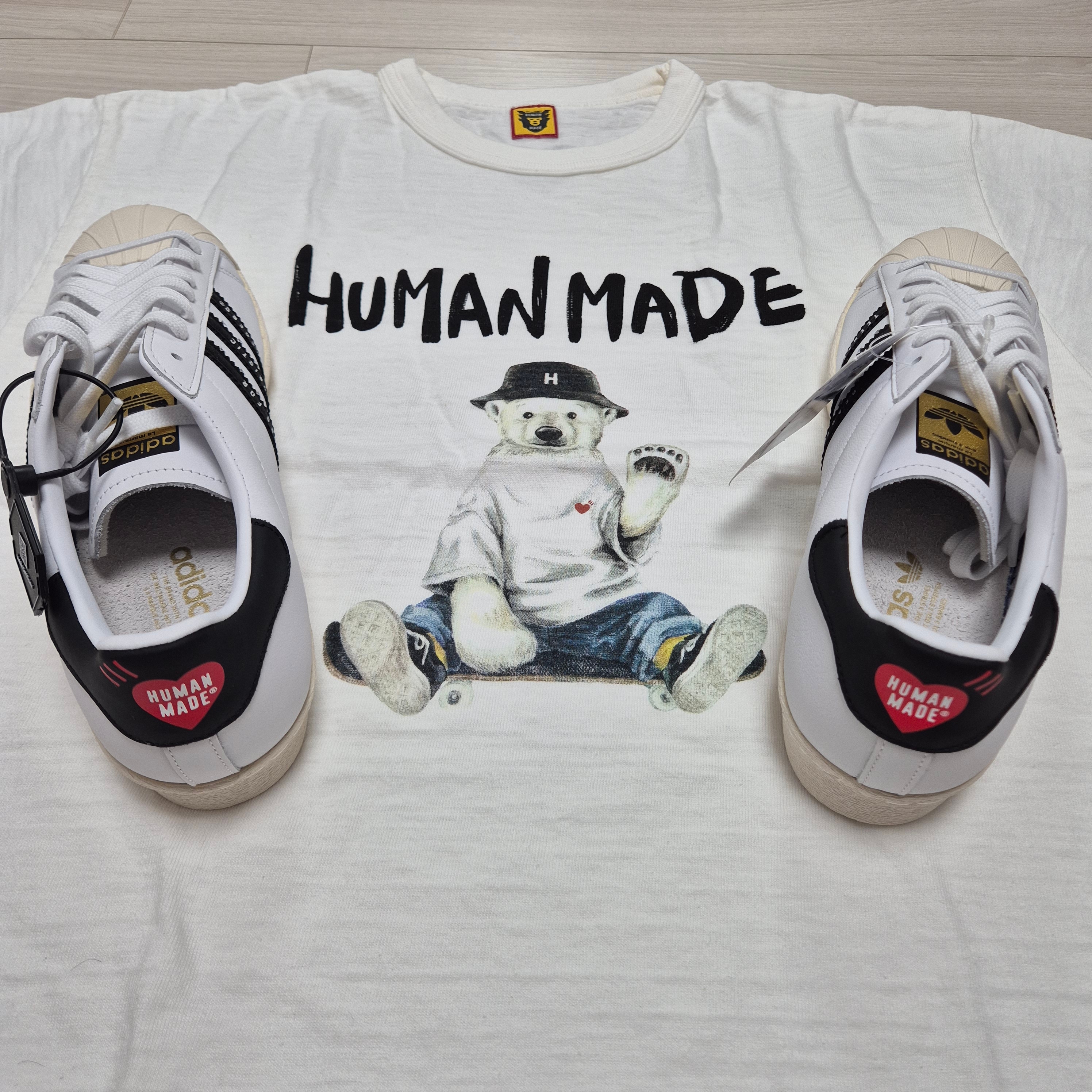 Adidas x Human Made Superstar White Black, Human Made Graphic T-Shirt #16 White 착용 스타일 - 3