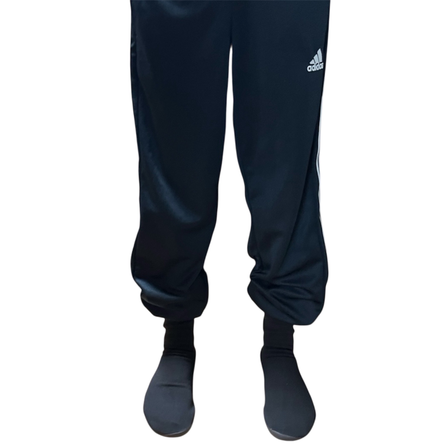 Yeezy YZY Pods Black 착용 스타일 - 3