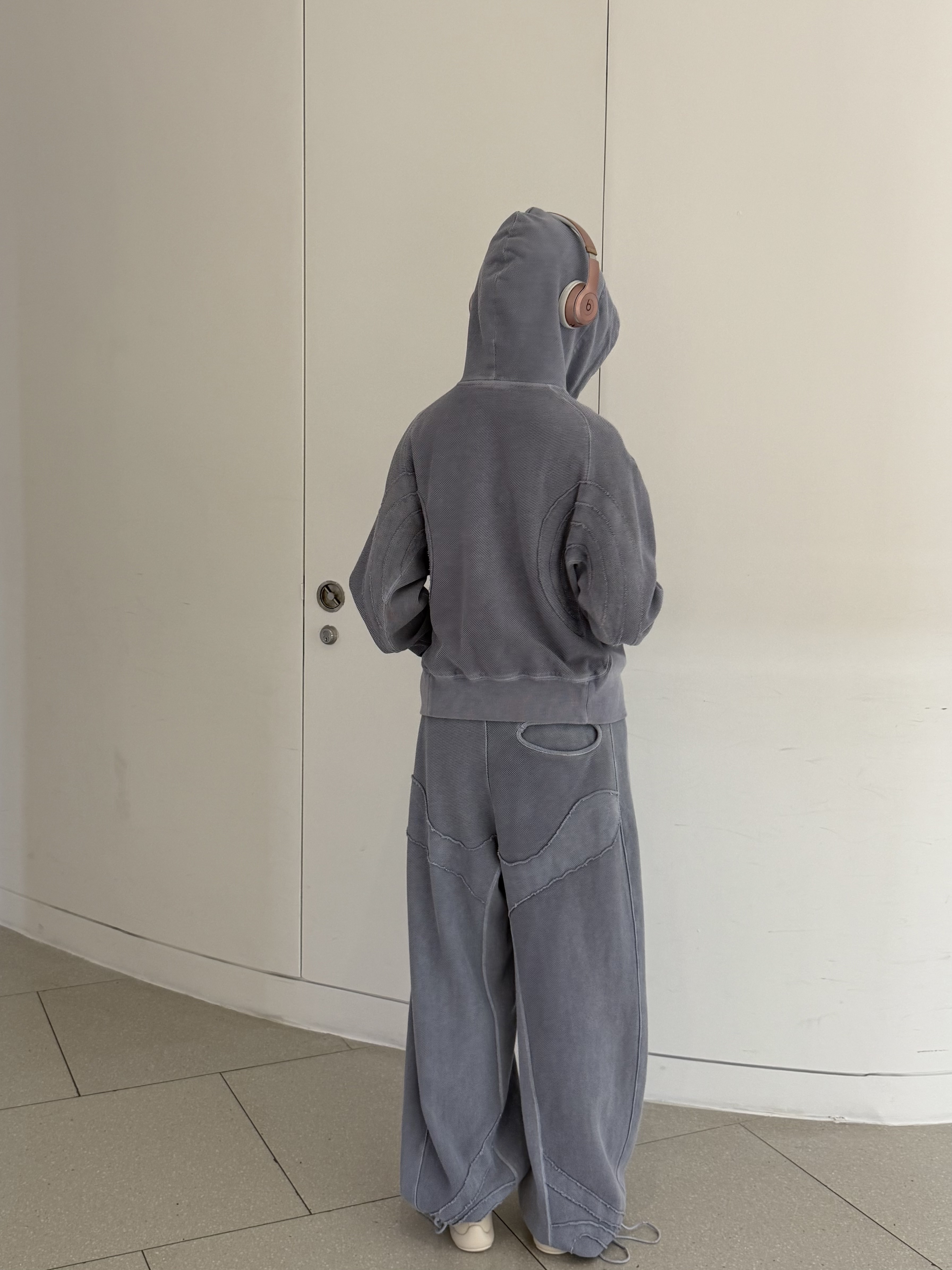 [KREAM 단독] Jian Ye Orbit Mask Hood Dyed Aqua - 25SS, [KREAM 단독] Jian Ye Orbit Pants Dyed Aqua - 25SS 착용 스타일 - 6