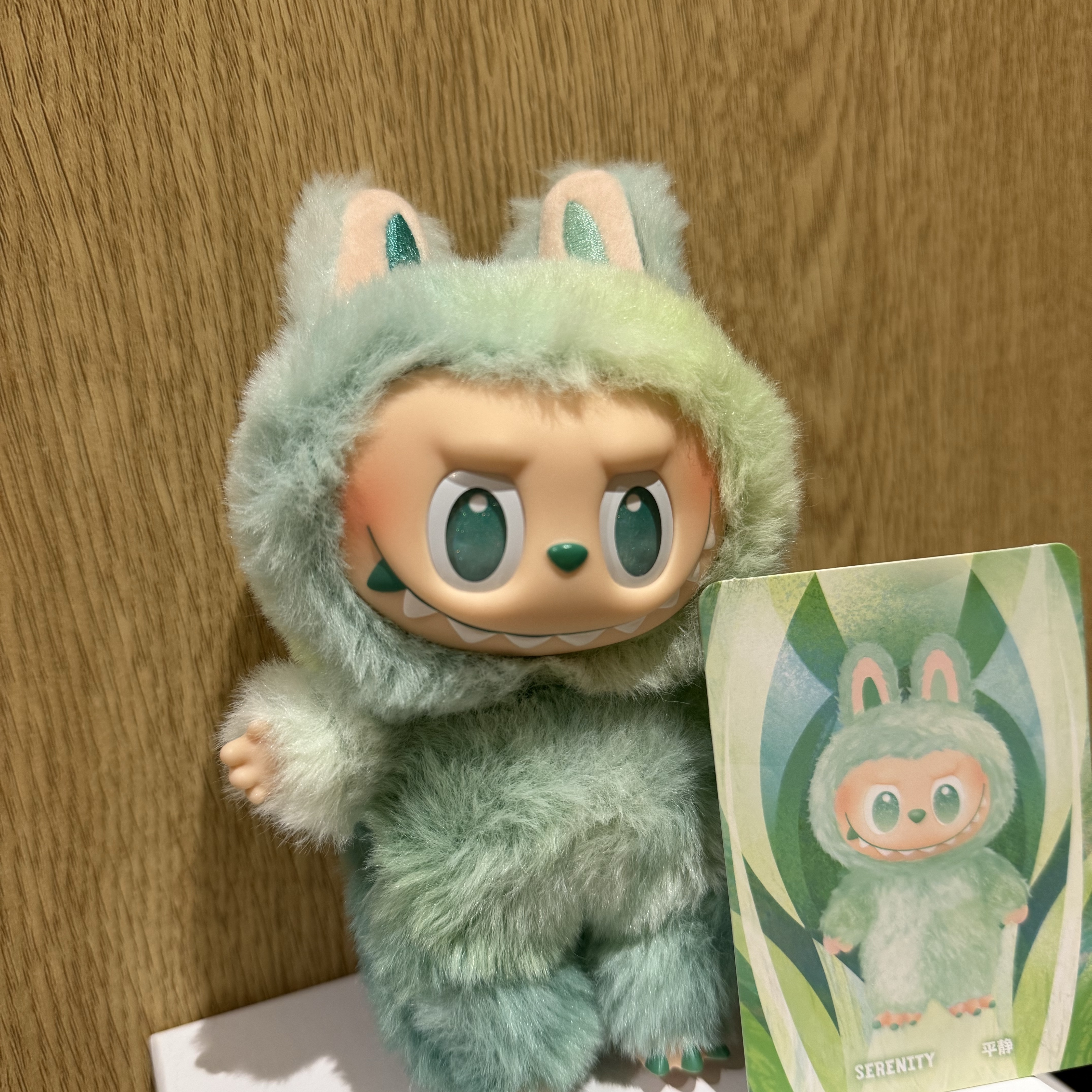 Pop Mart Labubu The Monsters Highlight Series Serenity Keyring (Opened Case), Pop Mart Labubu The Monsters Highlight Series Happiness Keyring (Opened Case) 착용 스타일 - 1