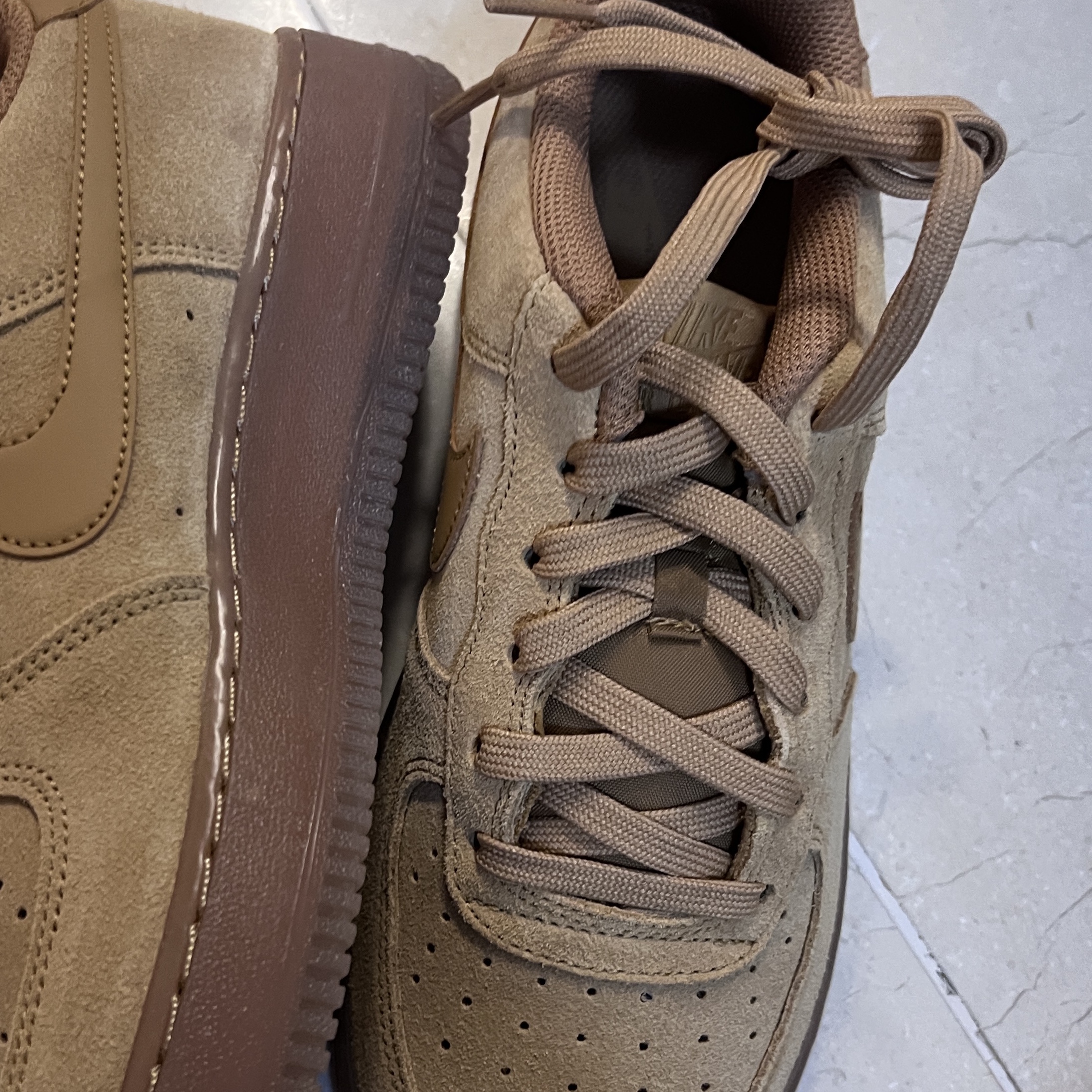 (GS) Nike Air Force 1 Low Wheat 착용 스타일