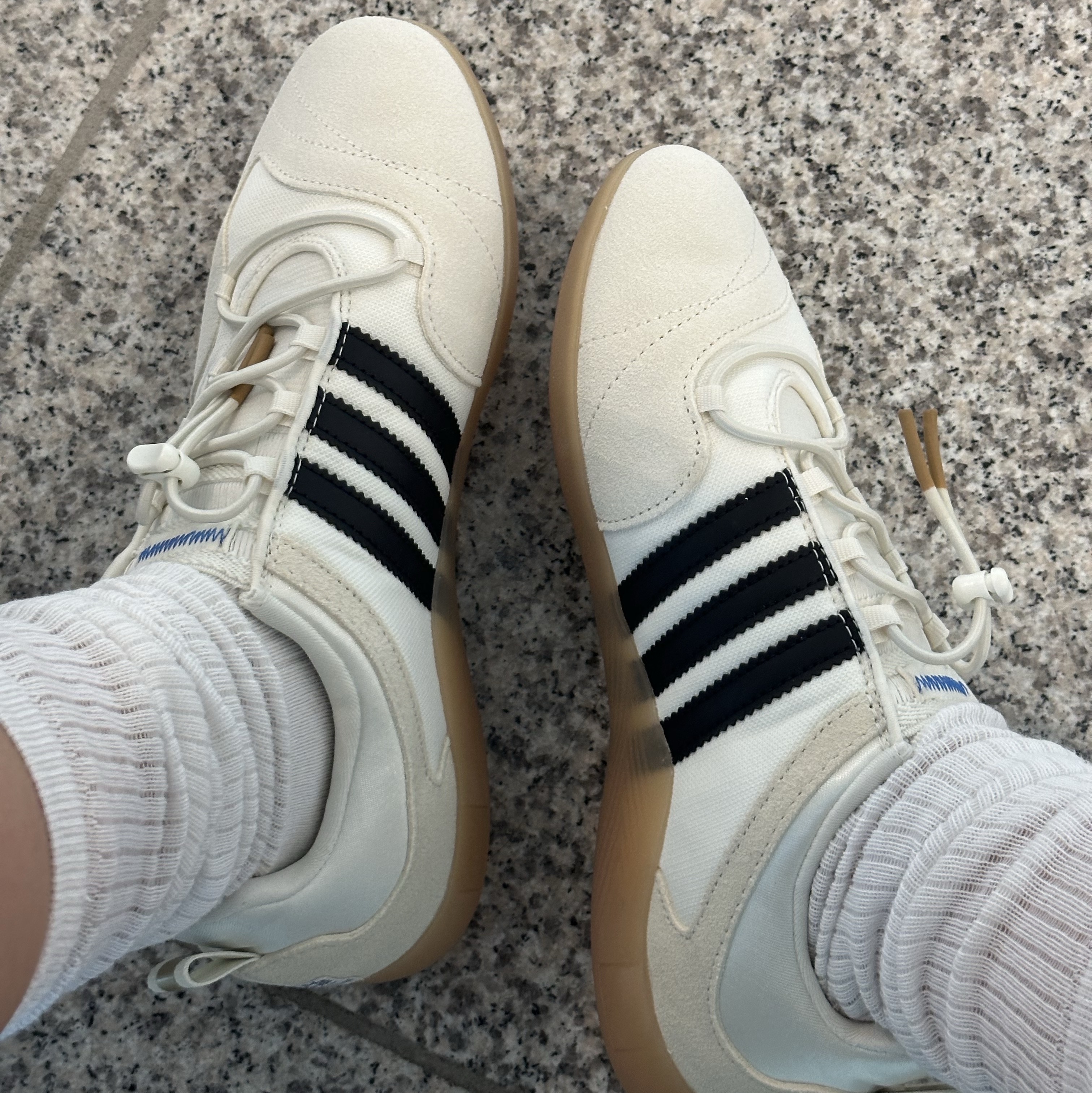 Adidas x Bad Bunny Ballerina Off White Core Black 착용 스타일
