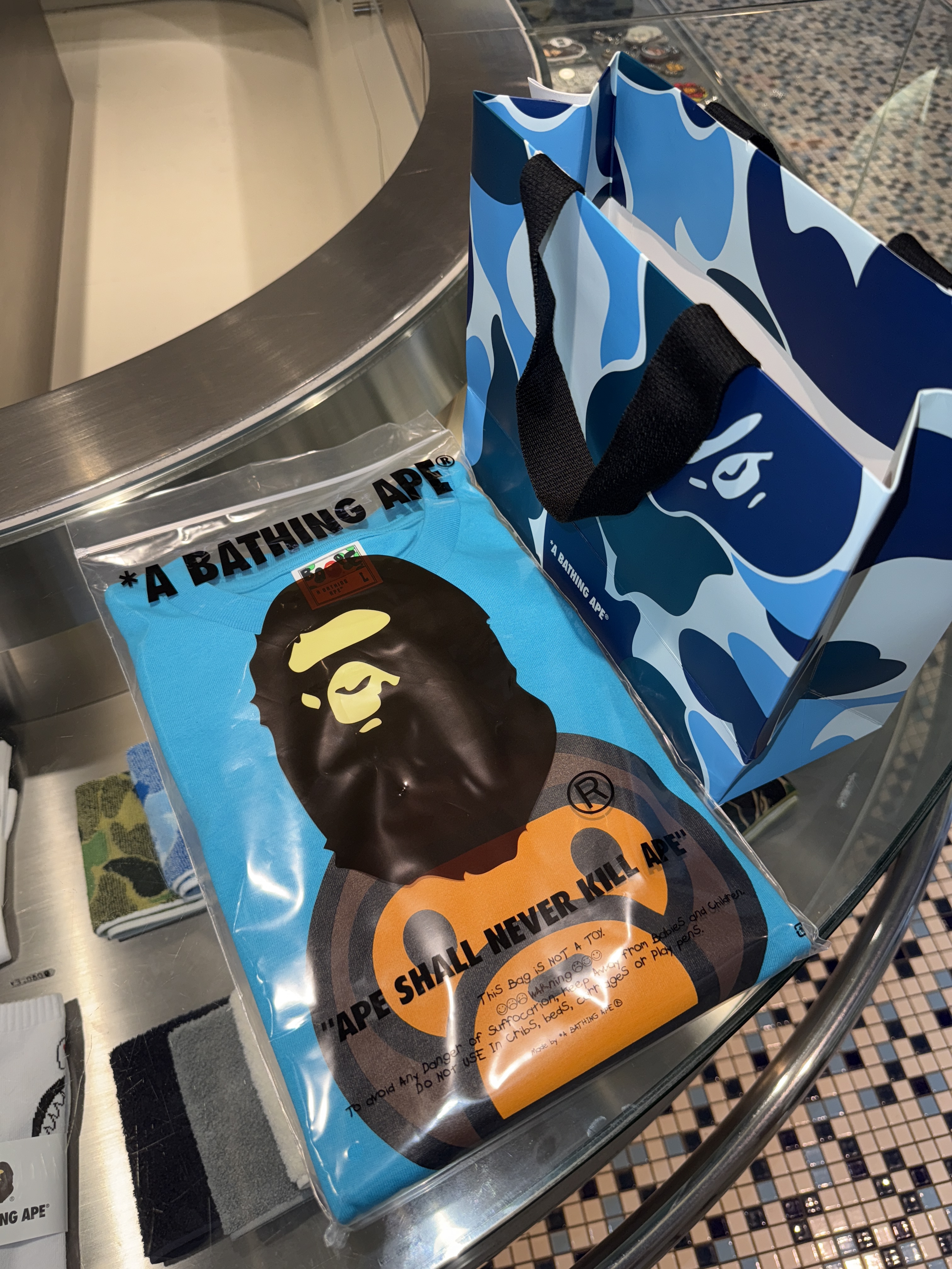 BAPE Big Baby Milo T-Shirt Blue 착용 스타일