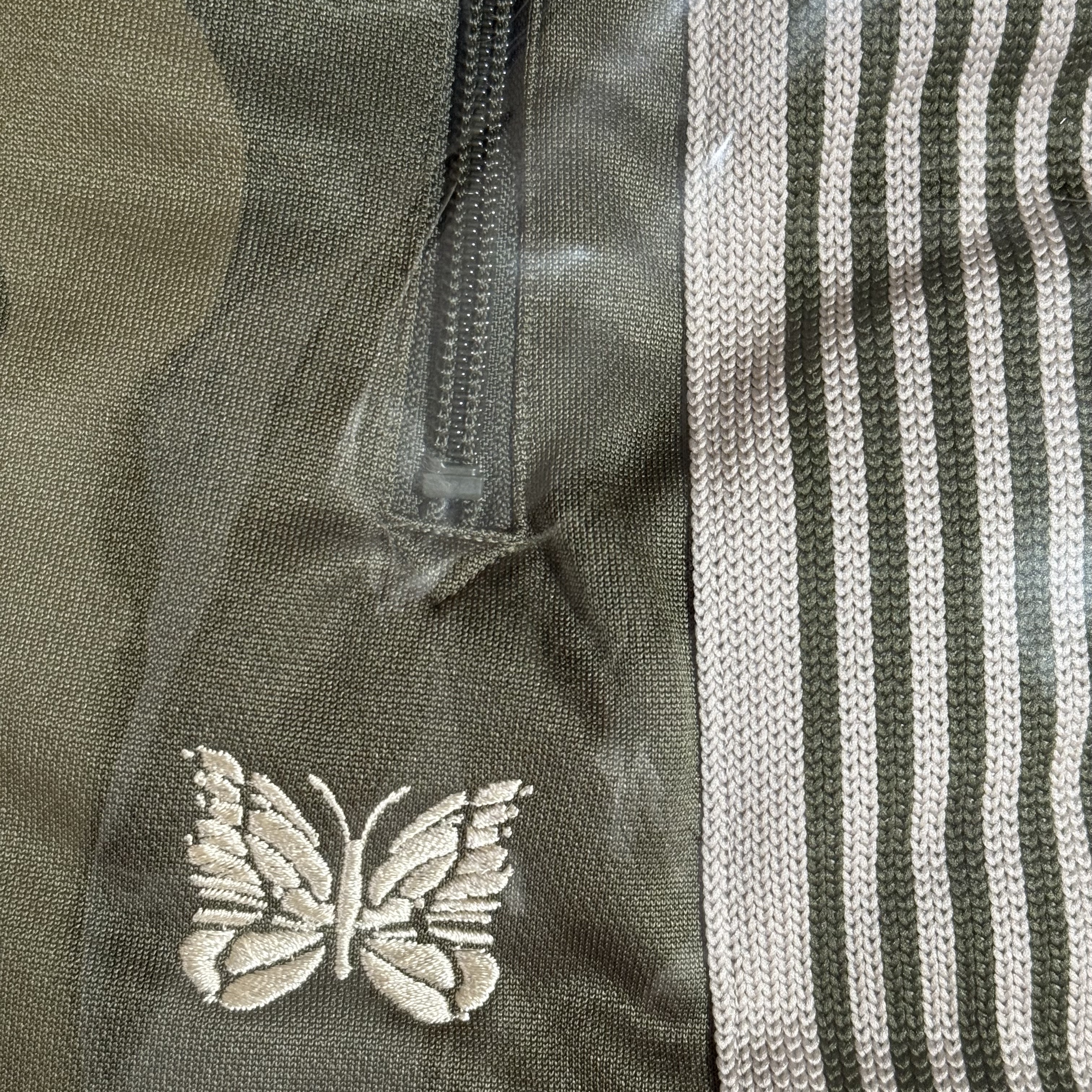 Needles x B'2nd H.D. Poly Smooth Track Pants Khaki 착용 스타일