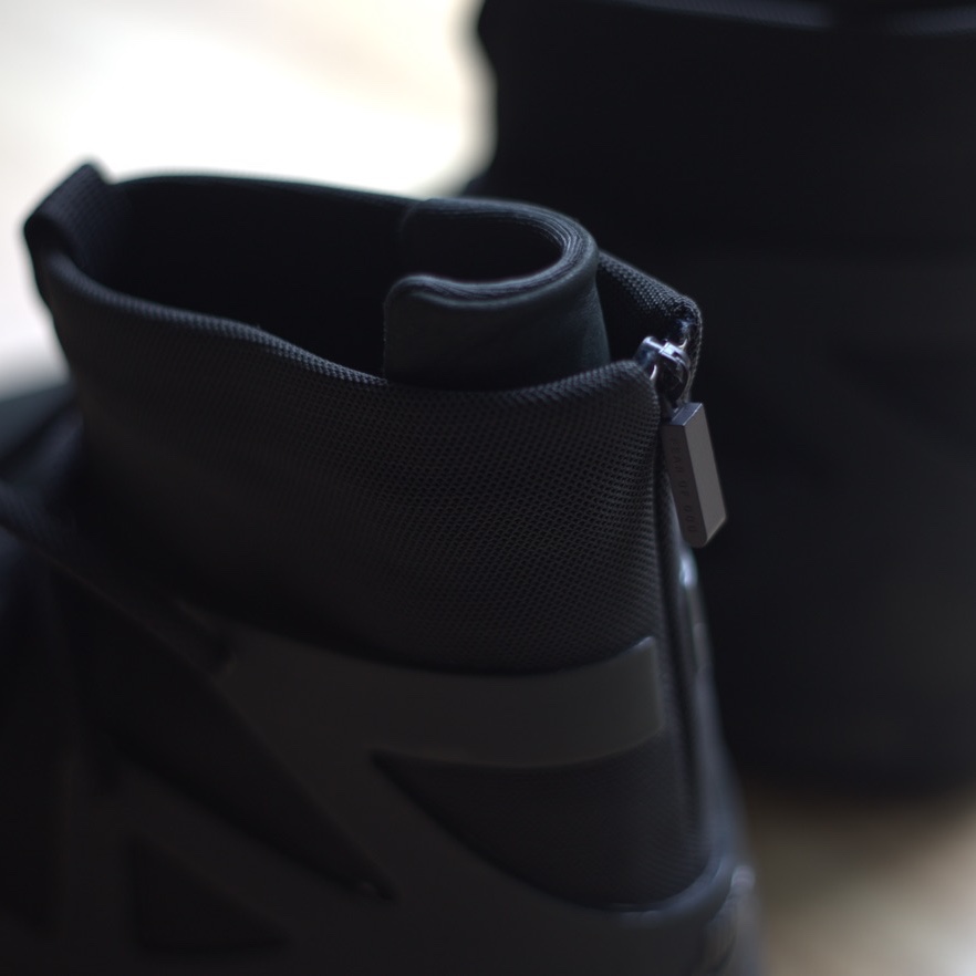 Nike x Fear of God Air Fear of God 1 Triple Black 착용 스타일