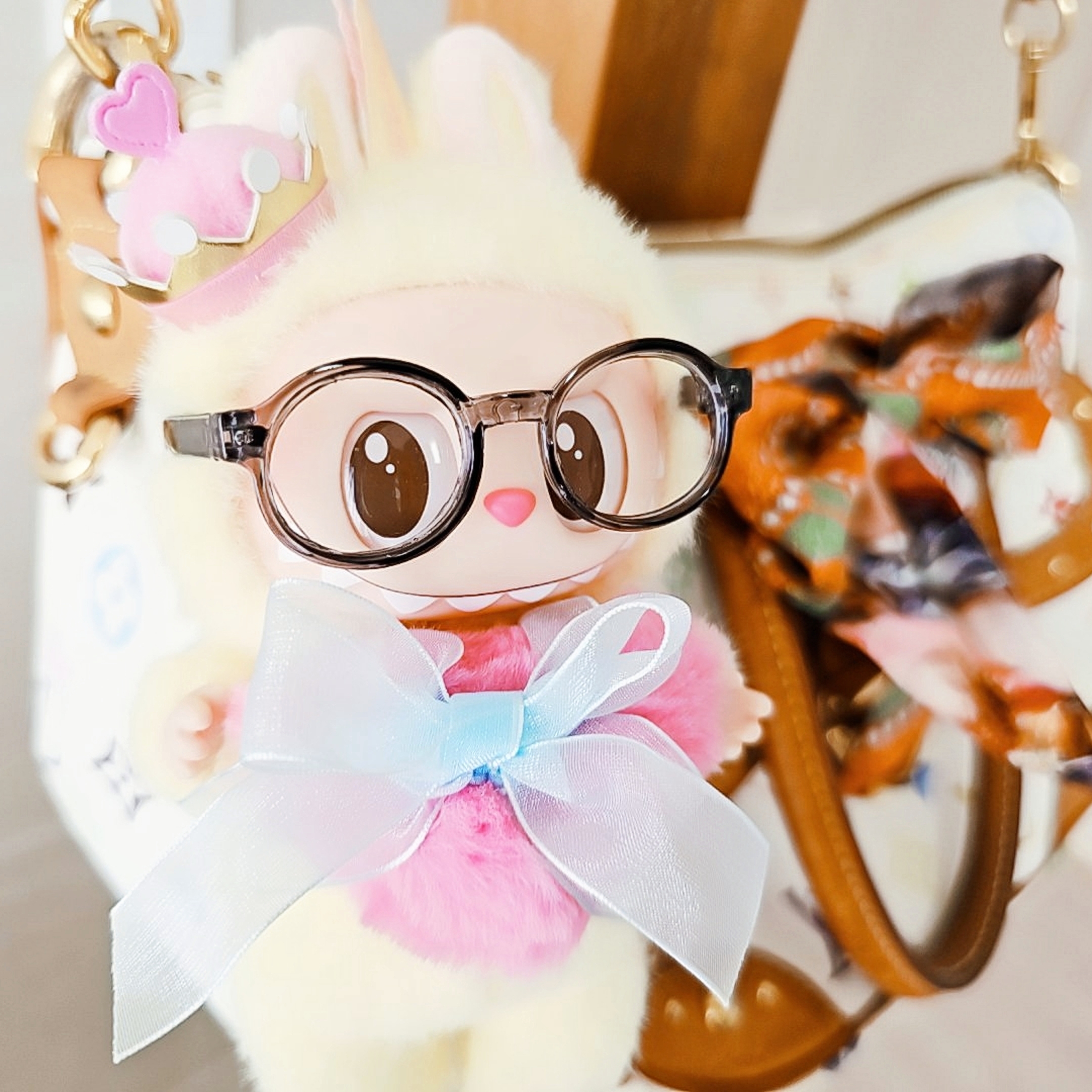 Pop Mart The Monsters Checkmate Series Plush Keyring 착용 스타일 - 2