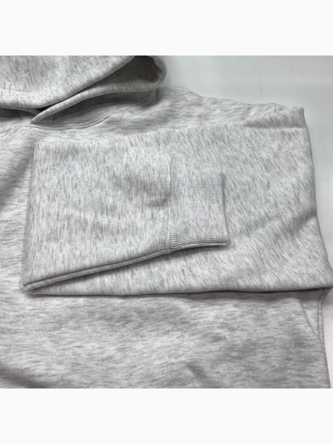 IAB Studio Hoodie Light Gray 착용 스타일 - 2
