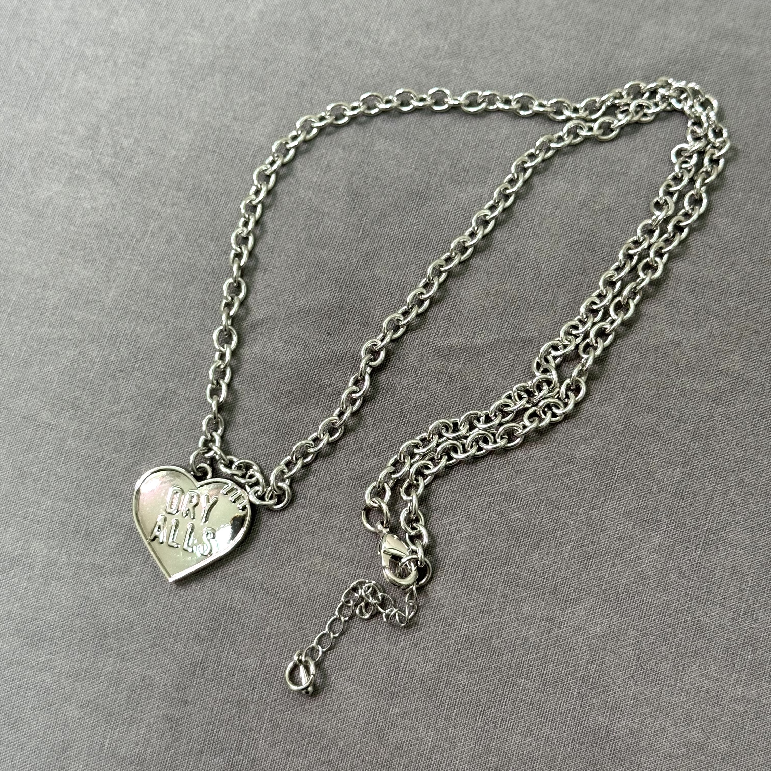 Human Made Heart Necklace Red 착용 스타일 - 2