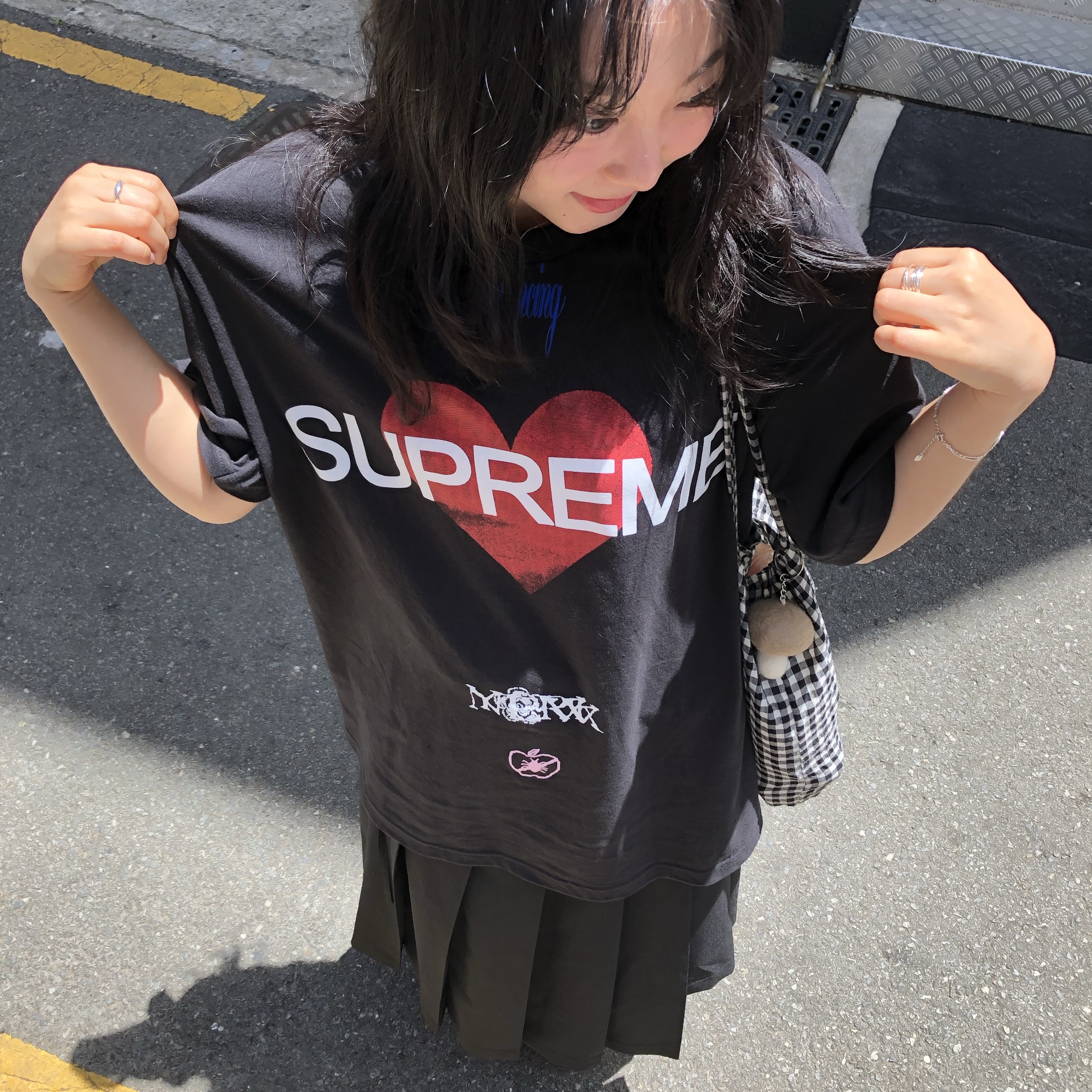 Supreme Announcing T-Shirt Black - 25SS 착용 스타일 - 1