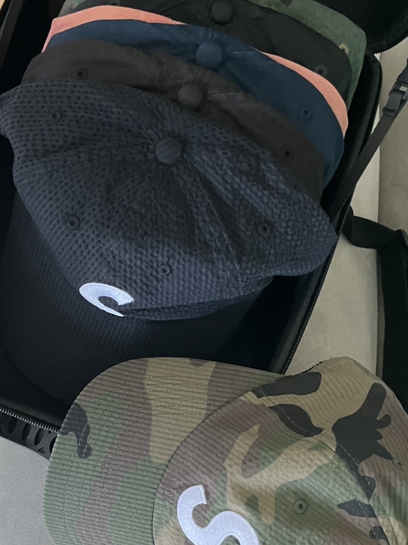 Supreme Seersucker S Logo 6-Panel Woodland Camo - 24SS, Supreme Seersucker S Logo 6-Panel Black - 24SS 착용 스타일